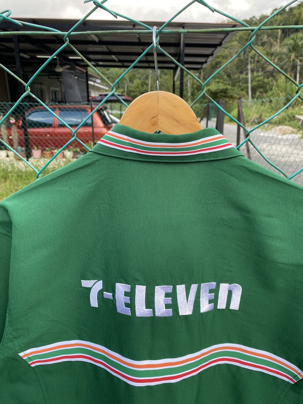 Japanese Brand Vintage 7-eleven woven spellout long sleeve shirt uniform Size US L / EU 52-54 / 3 - 6 Thumbnail