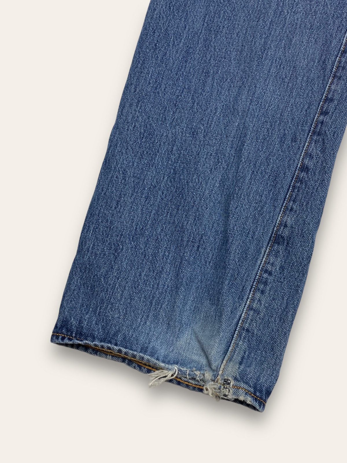 Jean Vintage LEVI'S Denim Blue Colour Baggy Jeans Size US 36 / EU 52 - 12 Thumbnail