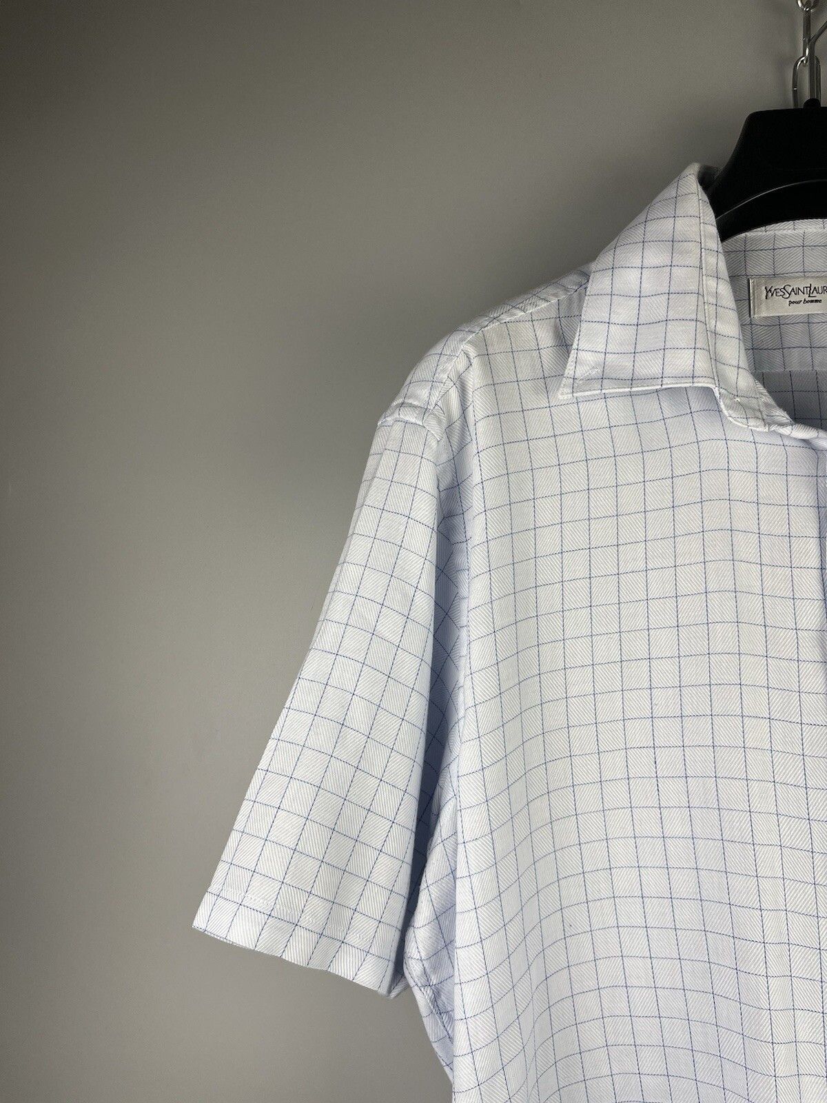 Yves Saint Laurent Yves Saint Laurent YSL Luxury Casual Short Sleeve Shirt Size US L / EU 52-54 / 3 - 4 Thumbnail