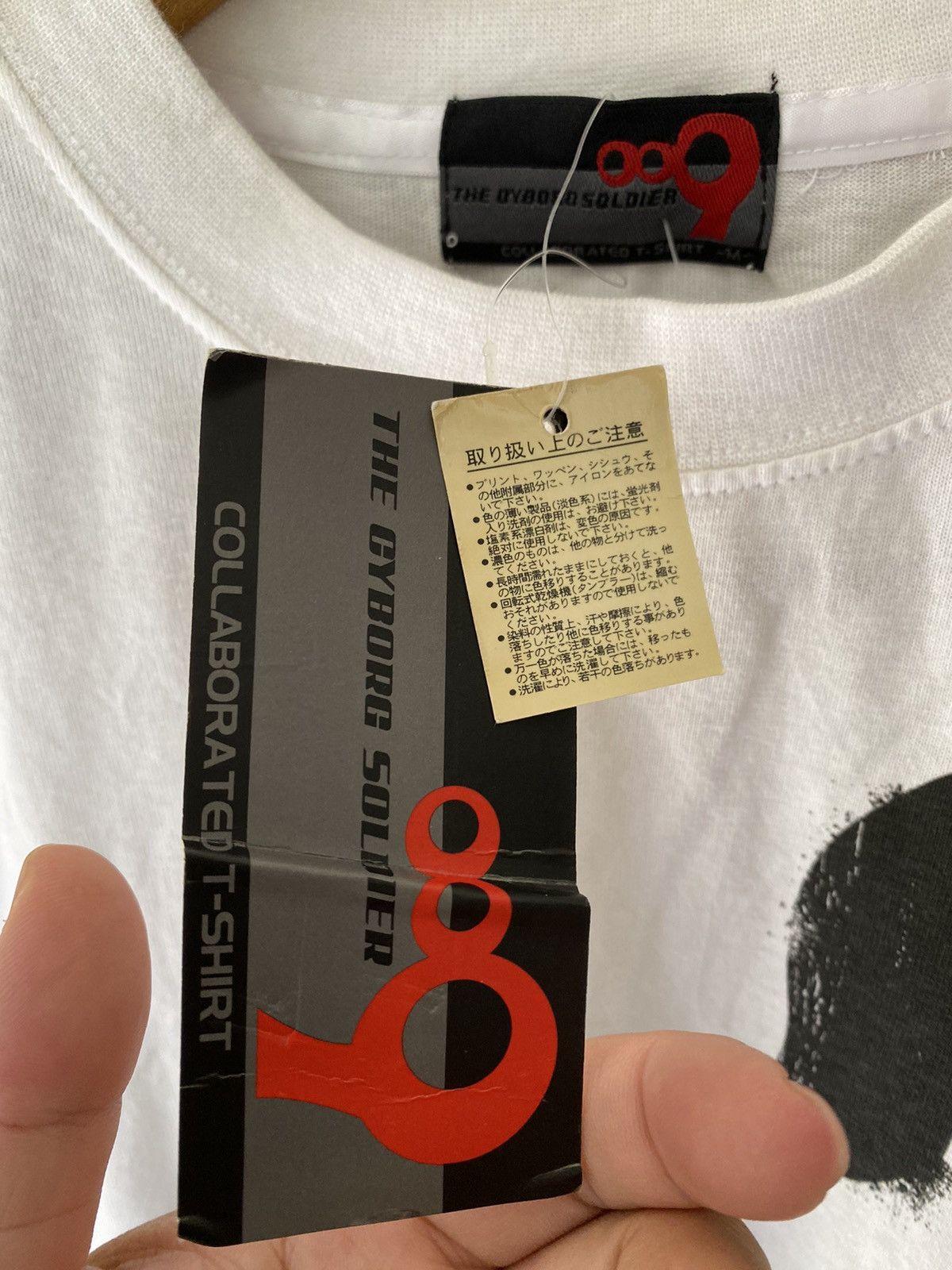 Beauty Beast 1990s Cyborg 009 Anime tee NOS Cospa Yohji Size US M / EU 48-50 / 2 - 9 Thumbnail