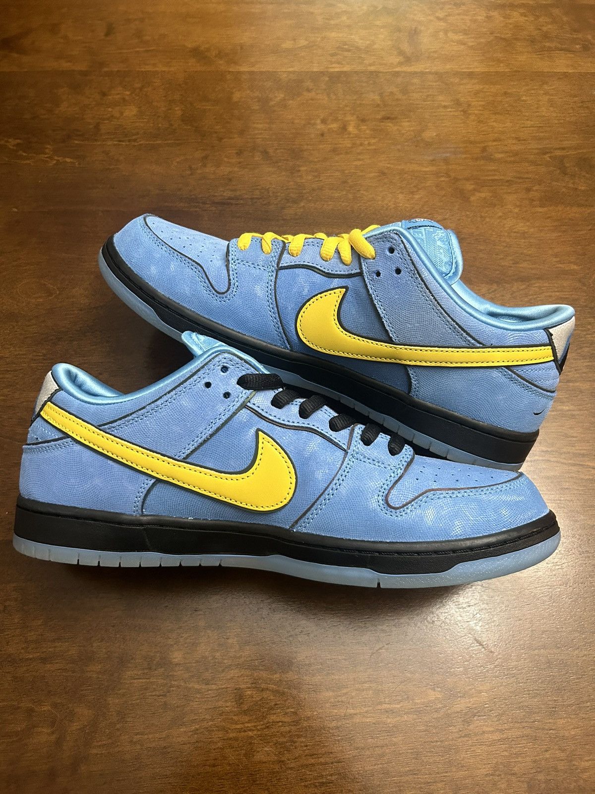 Nike Nike SB Dunk Low Pro x PowerPuff Girls Bubbles Size US 11 / EU 44 - 2 Thumbnail