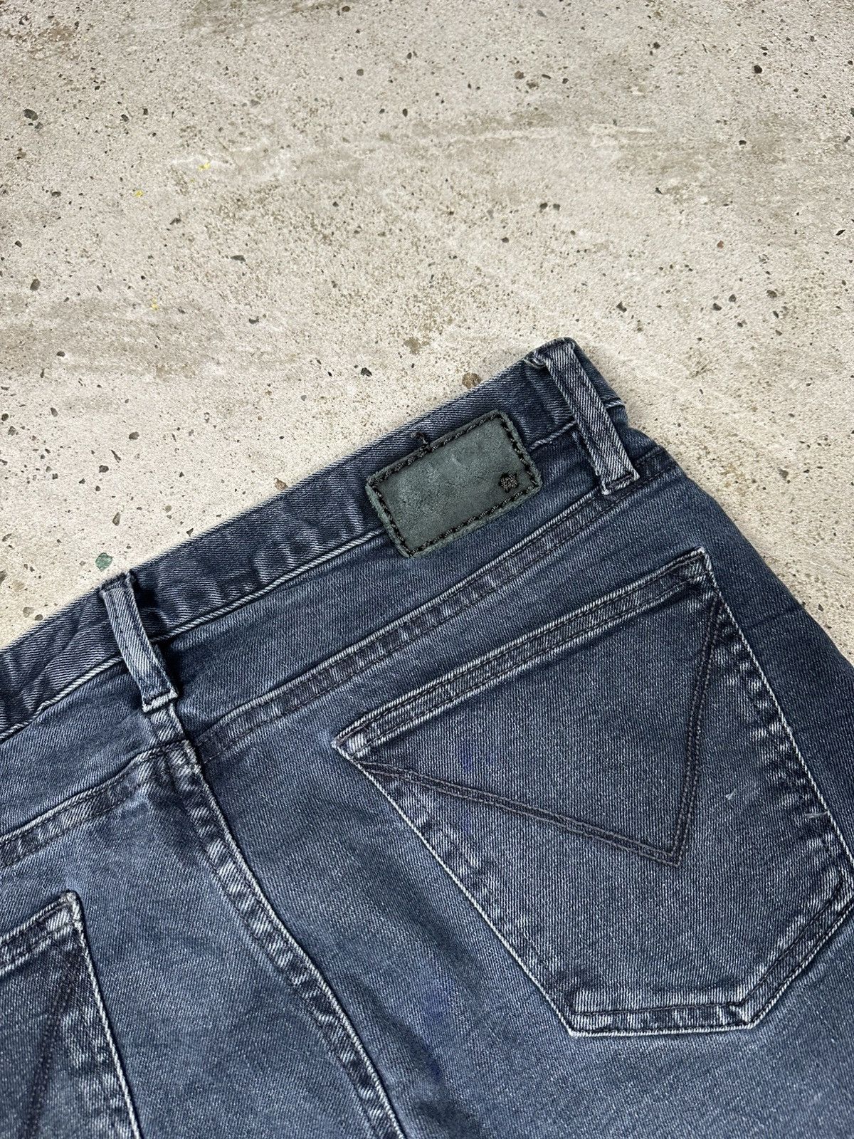 John Varvatos John Varvatos Wight Washed Black/Gray Denim Pants Size US 33 - 17 Thumbnail
