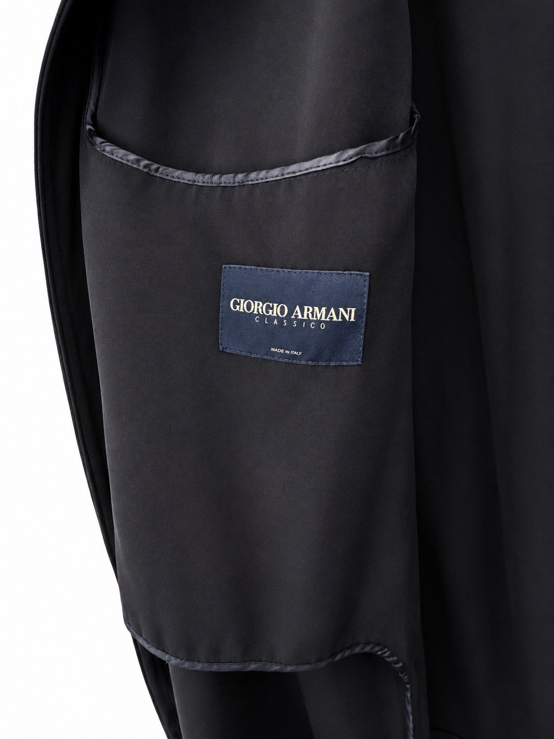 Giorgio Armani Vintage Giorgio Armani Classico Minimalist Mac Coat Size US L / EU 52-54 / 3 - 11 Thumbnail