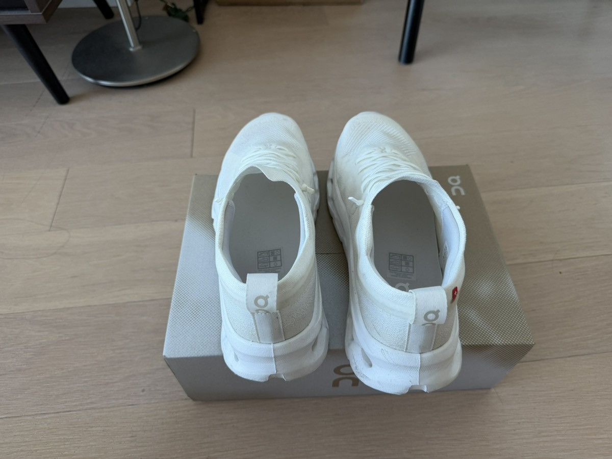On On Shoes Cloudtilt Moon Deep Frost size 9 Mens Size US 9 / EU 42 - 5 Thumbnail