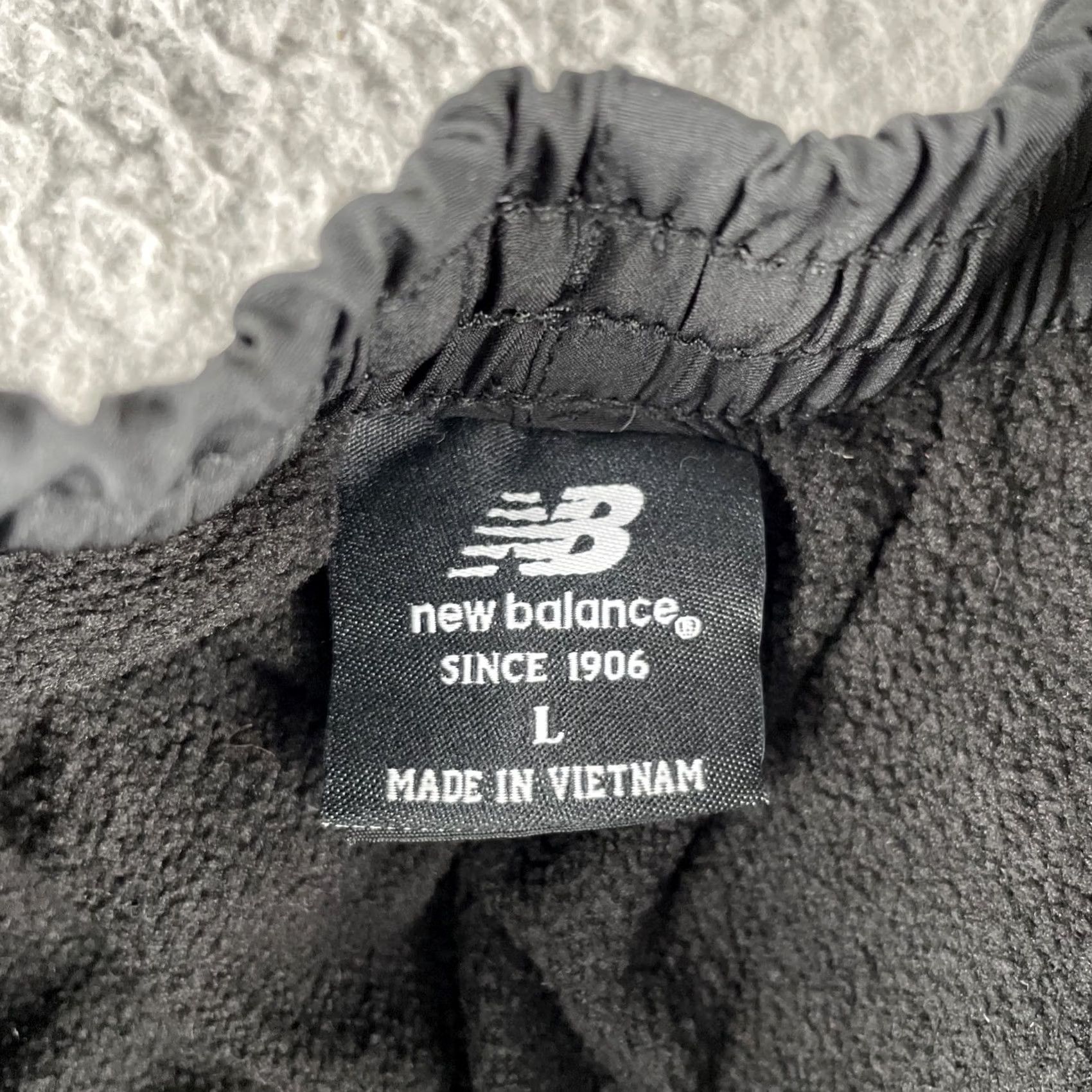 New Balance New Balance Mens Large Black Fleece Lined Jogger Pants Ankle Zip EUC Athletic Sports Mens L Size US 33 - 6 Thumbnail
