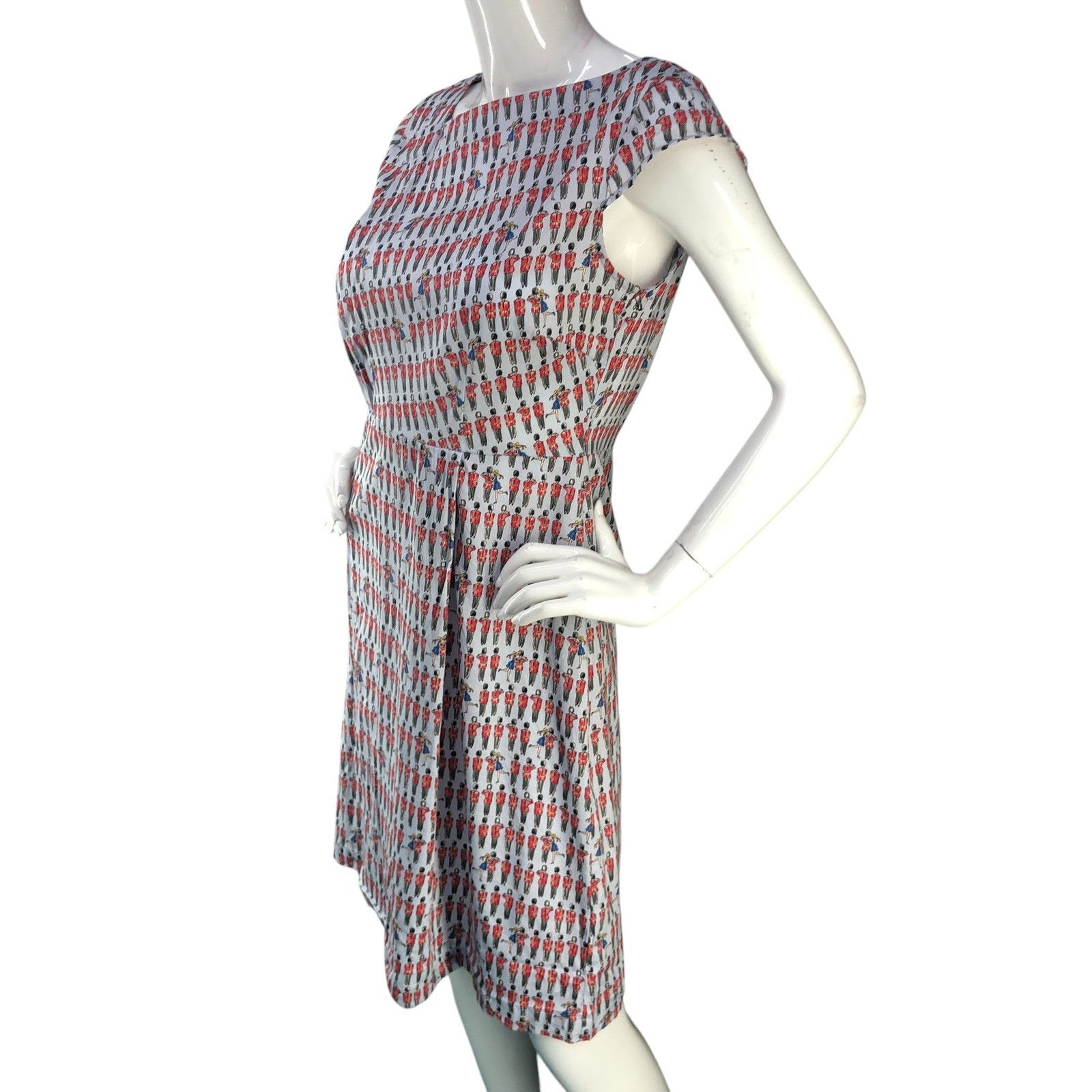 Savile Row The Savile Row Company Sz 2 Dress Royal Guard Novelty Print Size XS / US 0-2 / IT 36-38 - 4 Thumbnail