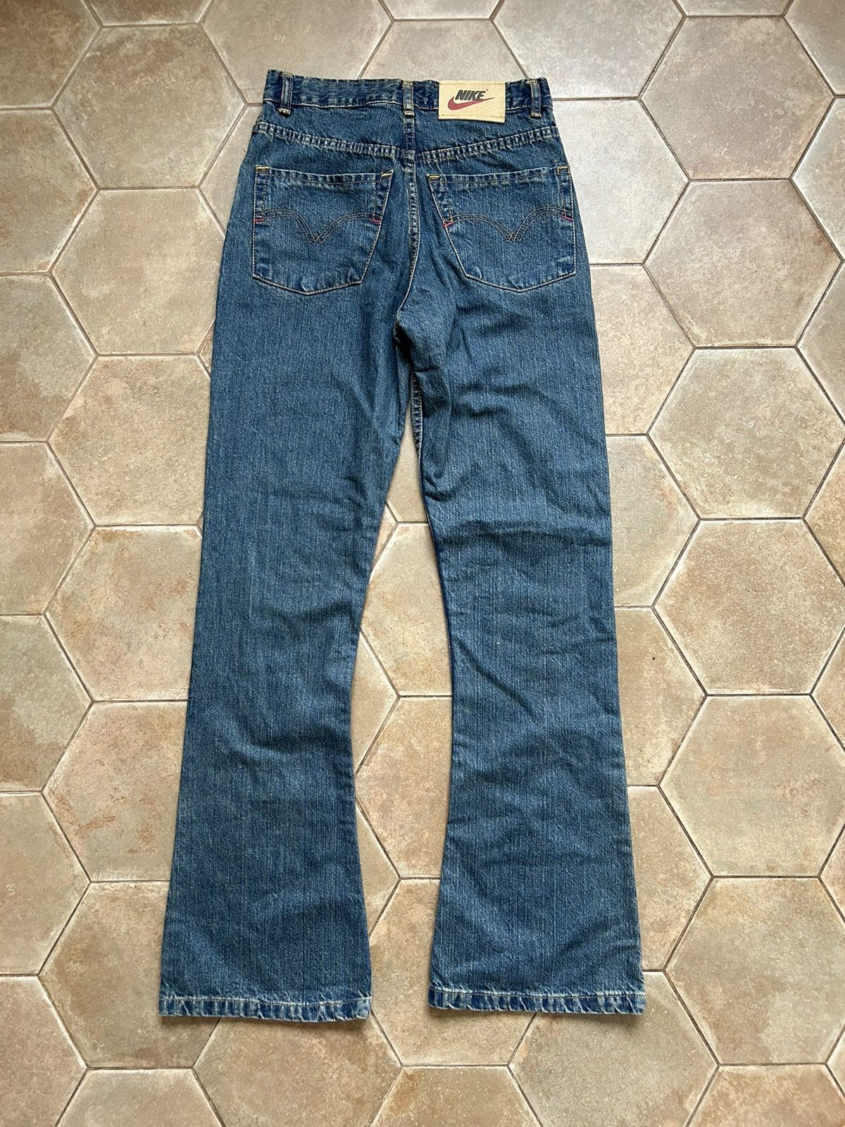 Japanese Brand × Nike Nike Distressed Flared Denim Jeans Bootcut Size 25" / US 0 / IT 36 - 5 Thumbnail