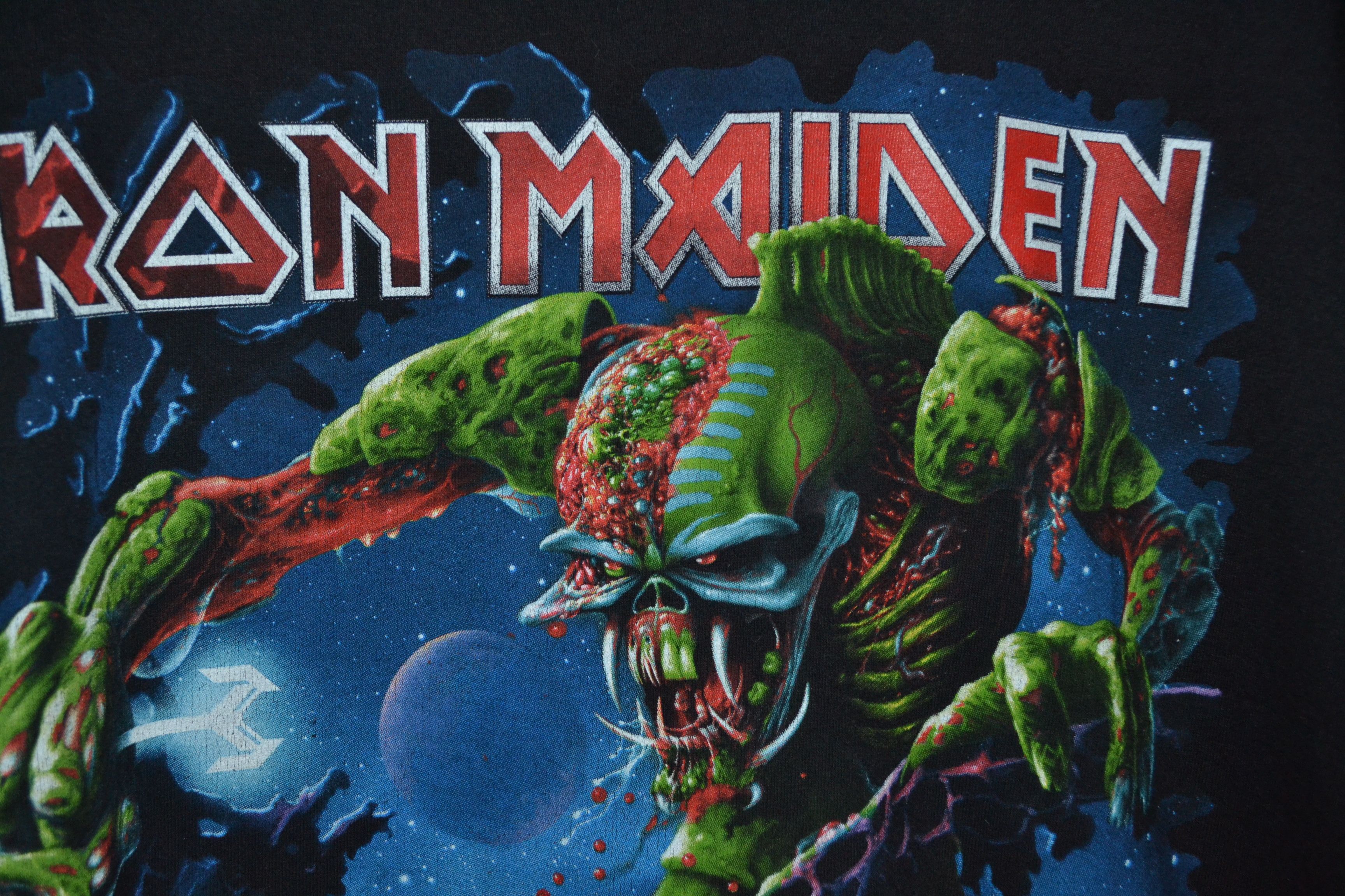 Band Tees Vintage Iron Maiden Final Frontier tour 2010 shirt Size XXL Size US XXL / EU 58 / 5 - 4 Thumbnail