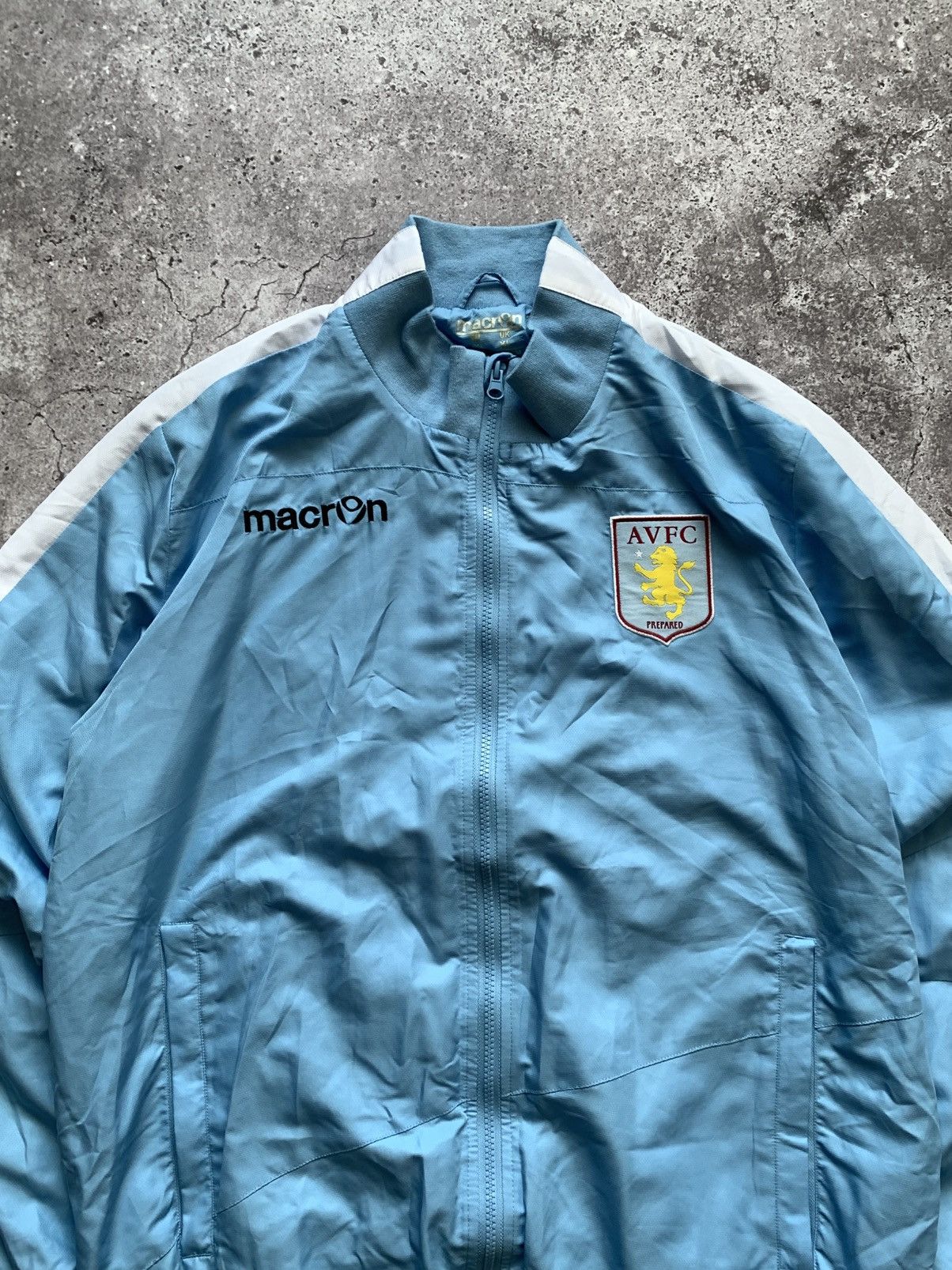 Macron 🔥MACRON ASTON VILLA VINTAGE TRAINING TRACK JACKET Size US XXL / EU 58 / 5 - 2 Thumbnail