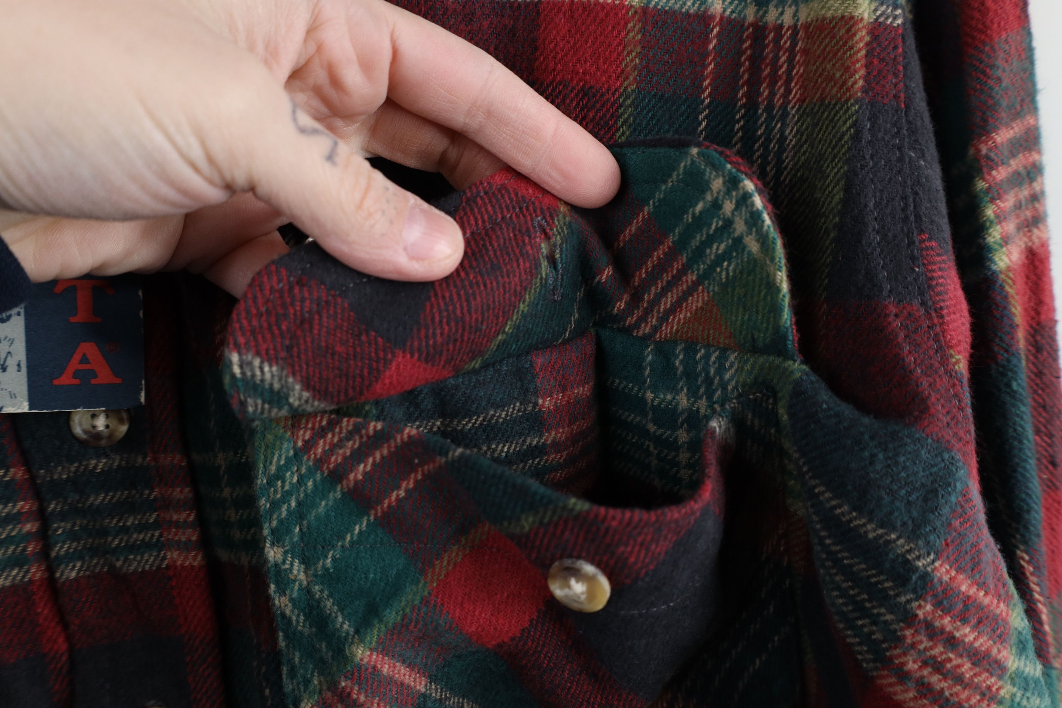 Vintage Deadstock Vintage 90s Streetwear Plaid Flannel Button Shirt Size US M / EU 48-50 / 2 - 7 Thumbnail