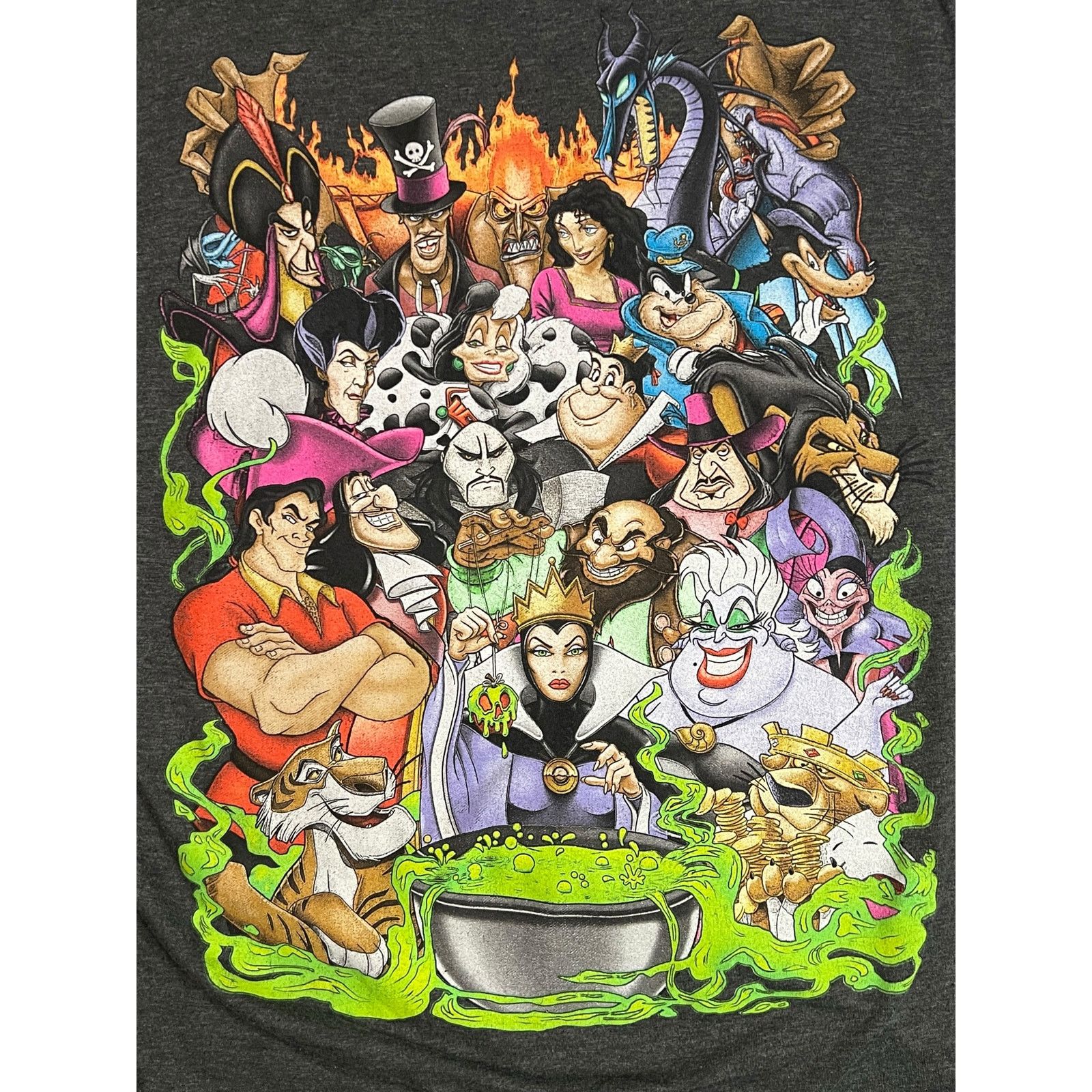 Disney Disney Villains Group of Characters Gray T-Shirt Large - Size US L / EU 52-54 / 3 - 3 Thumbnail