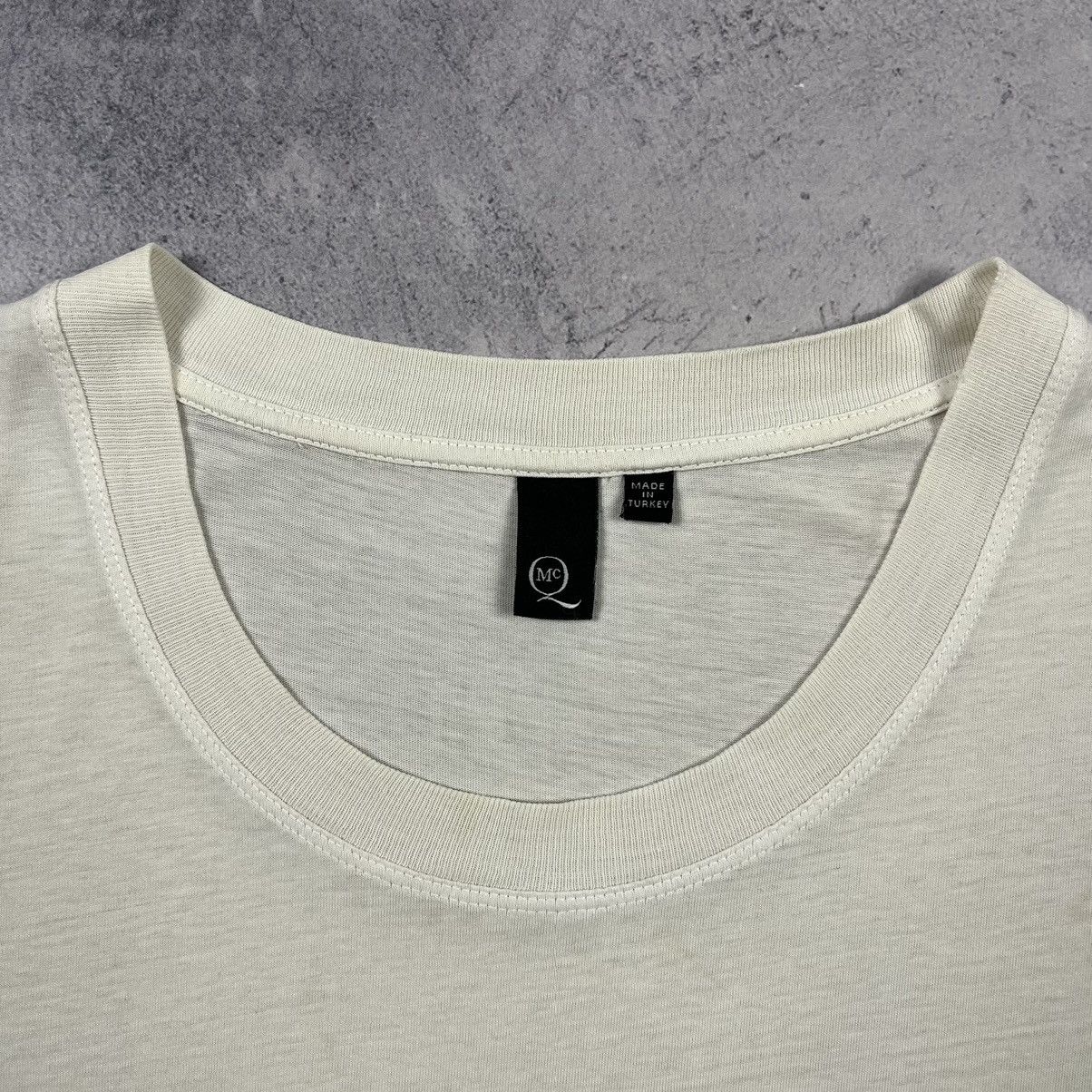 Alexander McQueen Designer Alexandr McQueen MCQ big logo tee Size US M / EU 48-50 / 2 - 6 Thumbnail