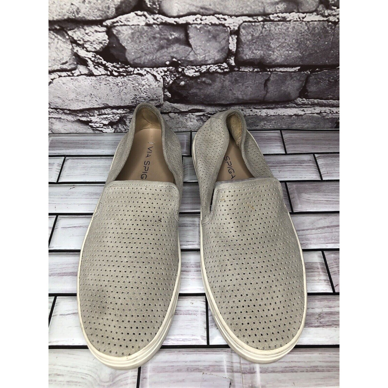 Other Via Spiga Grey Suede Leather Perforated Slip On Sneaker Shoe Size US 7 / IT 37 - 2 Thumbnail