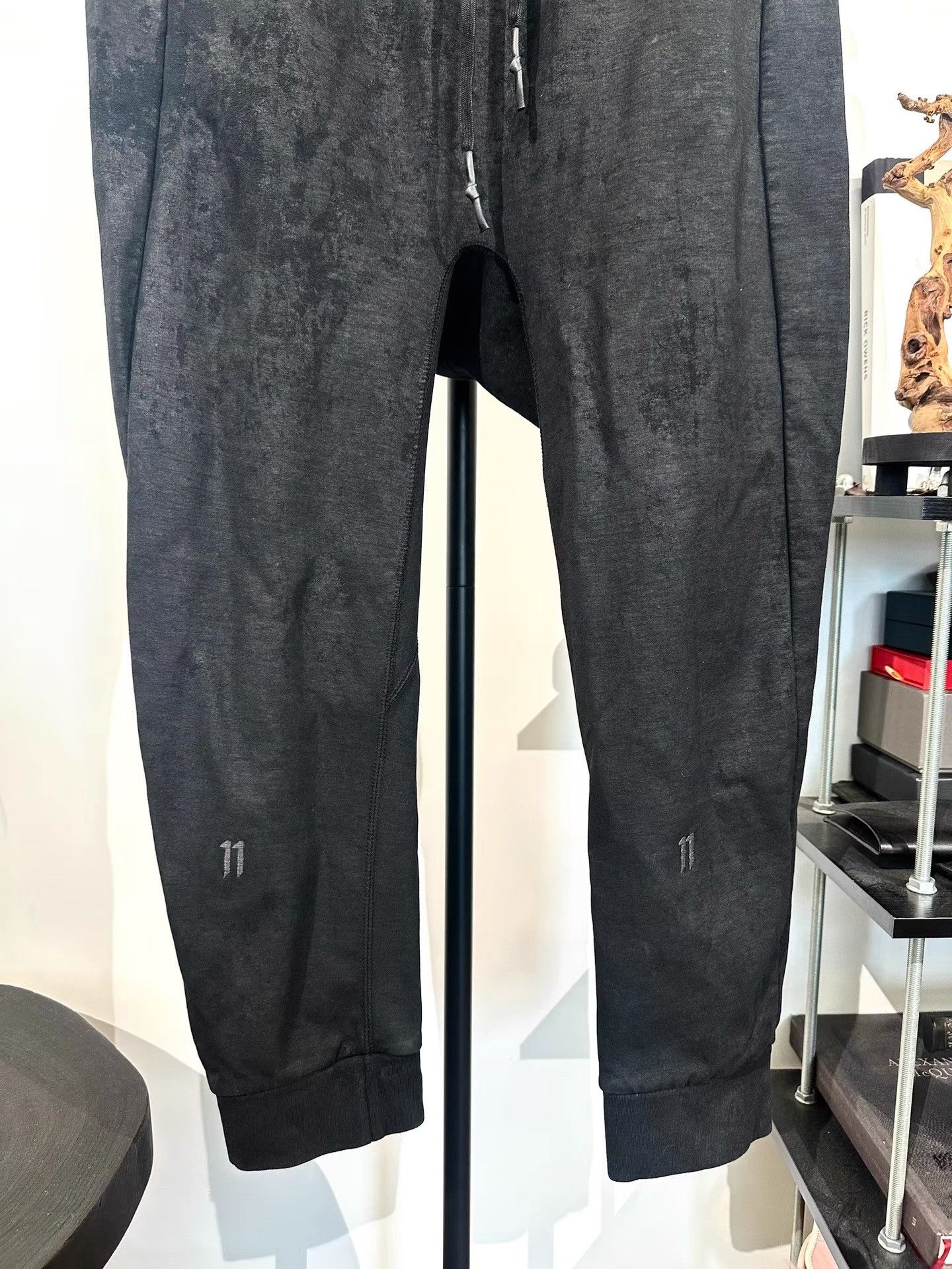 11 By Boris Bidjan Saberi 11by BBS Coated Elastic Cuff Sweatpants K35 Size US 35 - 3 Thumbnail