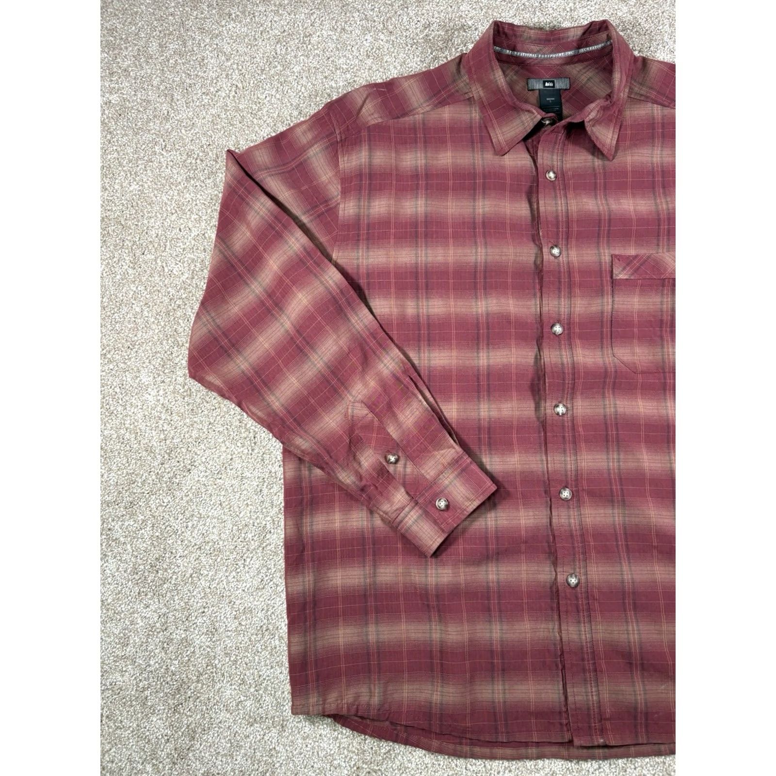 Vintage VINTAGE REI Button Down Long Sleeve Shirt Red Plaid Outdoors Men’s Size Large Shirt Size US L / EU 52-54 / 3 - 2 Thumbnail