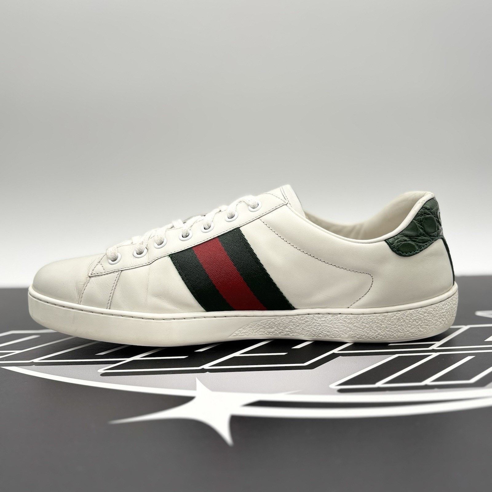 Gucci Gucci Ace Web ' White, Red, Green ' | GOOD CONDITION! Size US 10 / EU 43 - 4 Thumbnail