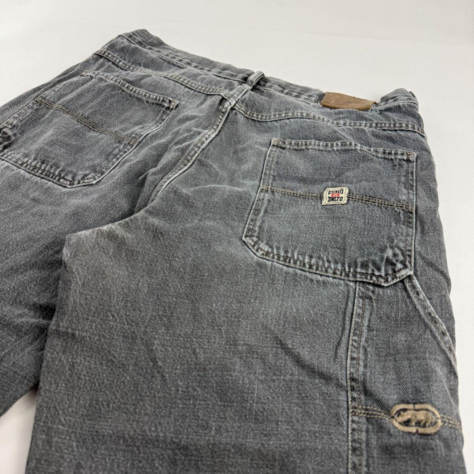 Vintage archive embroidered skater cyber baggy y2k jeans