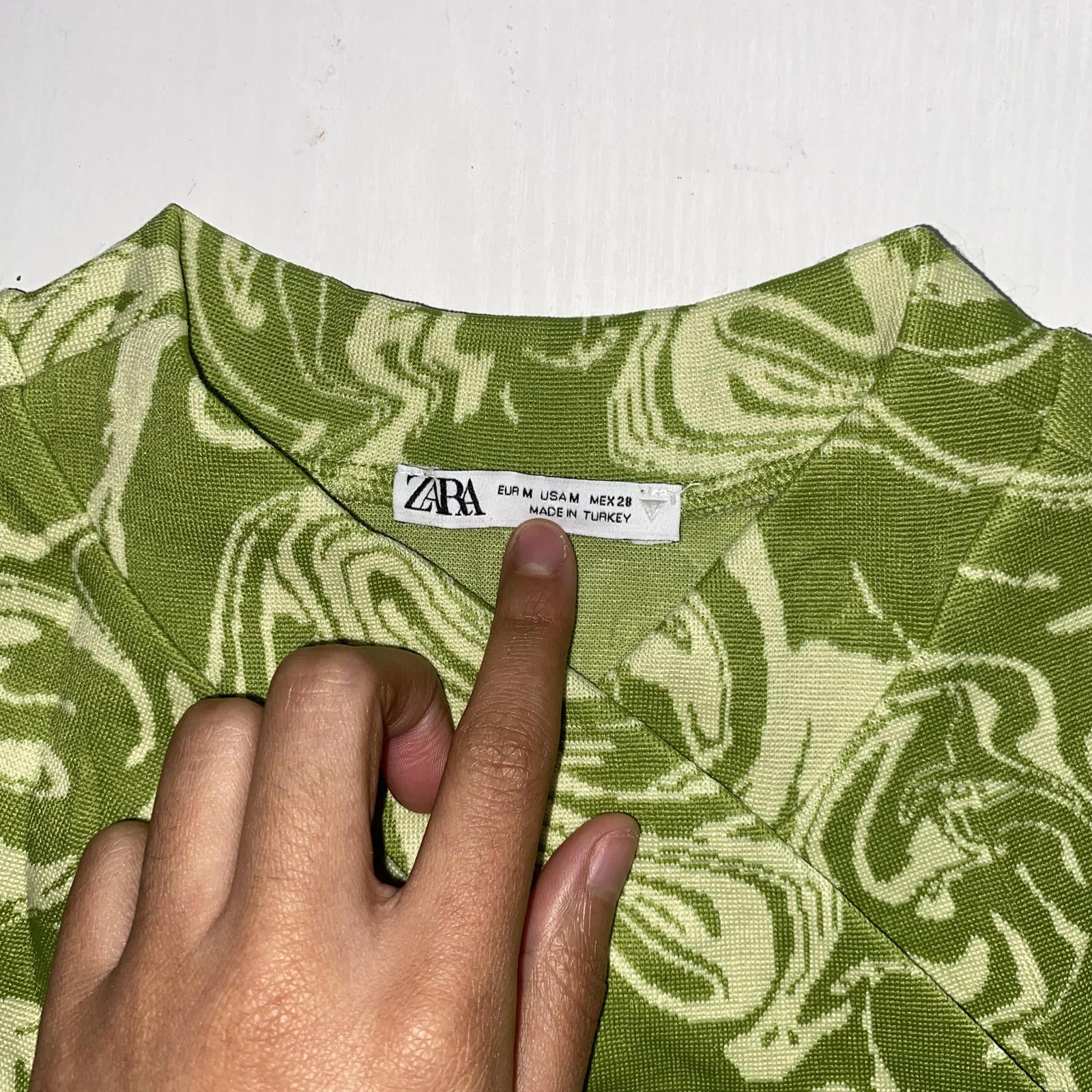 Zara Zara Swirl Print Crop Top Size Medium Retro Vintage Look Size M / US 6-8 / IT 42-44 - 3 Thumbnail