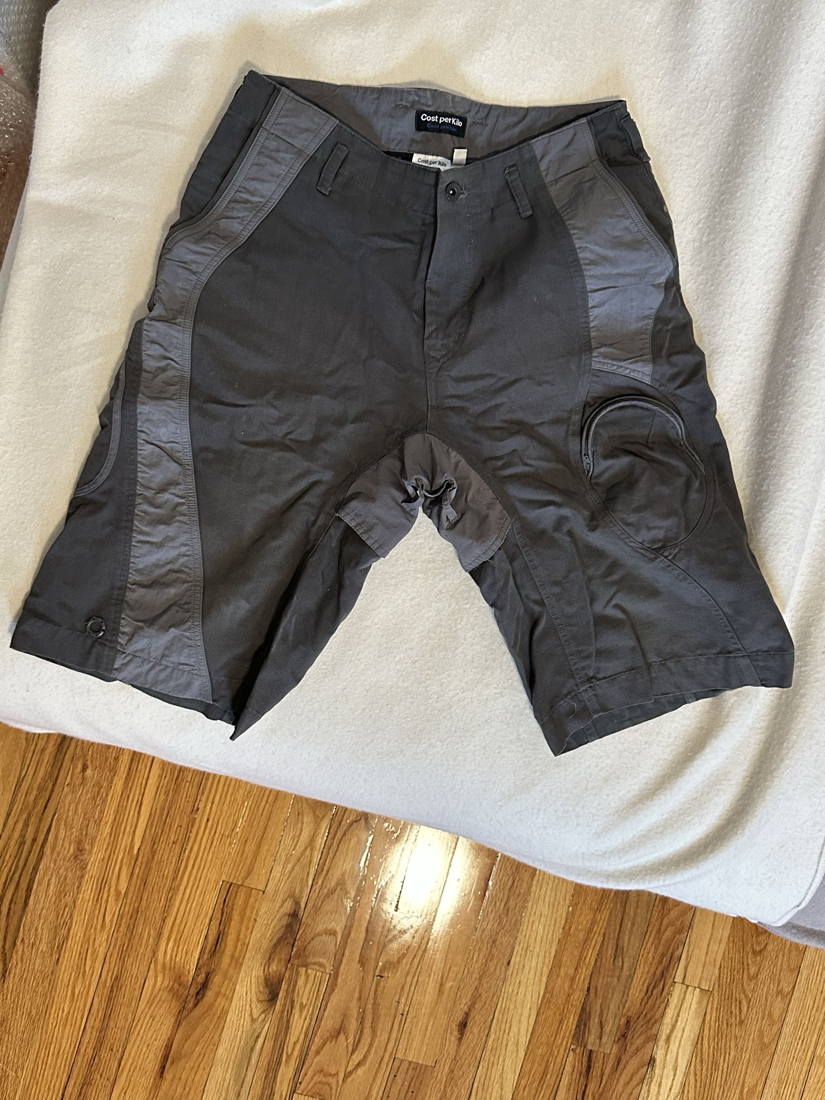 Japanese Brand Cost per Kilo utilitarian constructive shorts Size US 33 - 1 Thumbnail