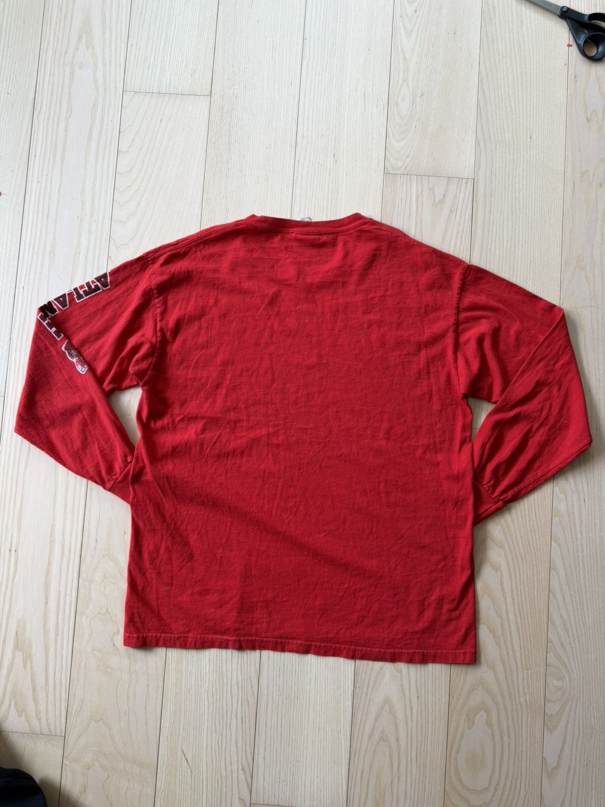 NFL Vintage Atlanta Falcons NFL Long Sleeve Tee Y2K Red Size US L / EU 52-54 / 3 - 6 Thumbnail