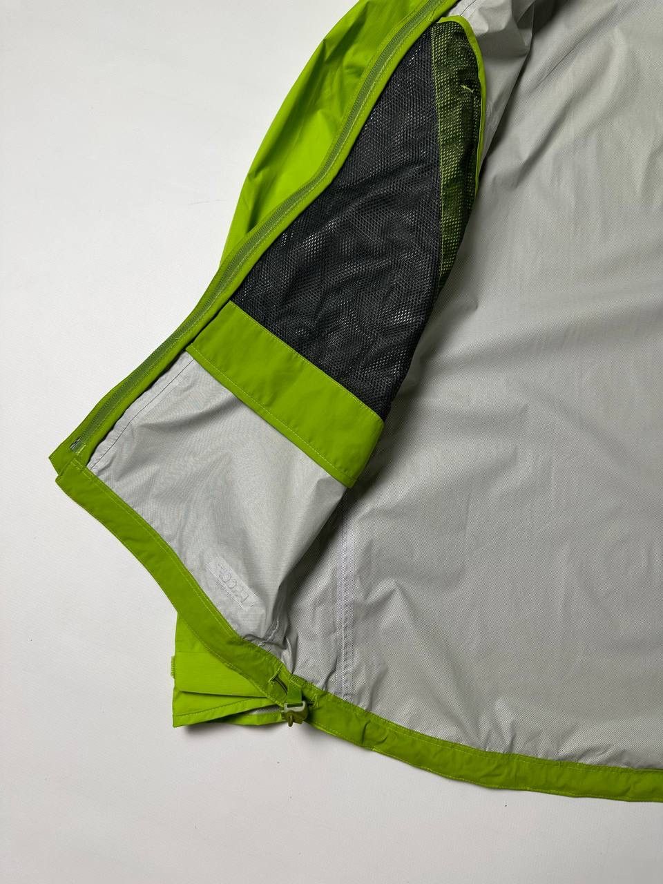 Goretex × Haglofs Haglofs Waterproof Outdor Gorpcore style Mountain Jacket Size US S / EU 44-46 / 1 - 7 Thumbnail