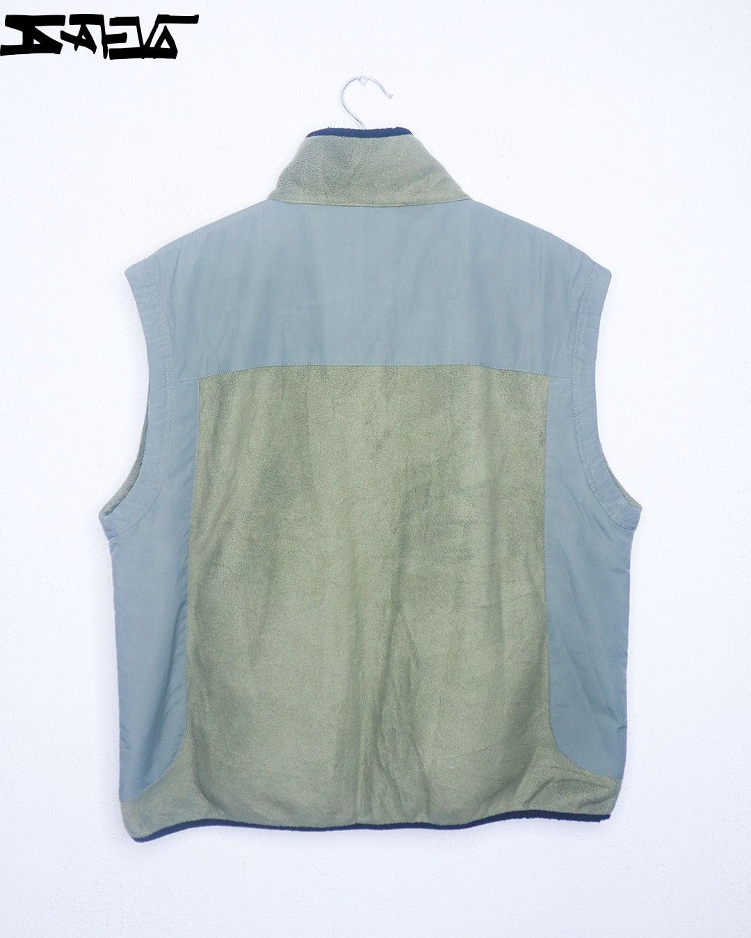 Oakley Oakley Software Vest "Gorpcore/Y2K" Size US M / EU 48-50 / 2 - 5 Thumbnail