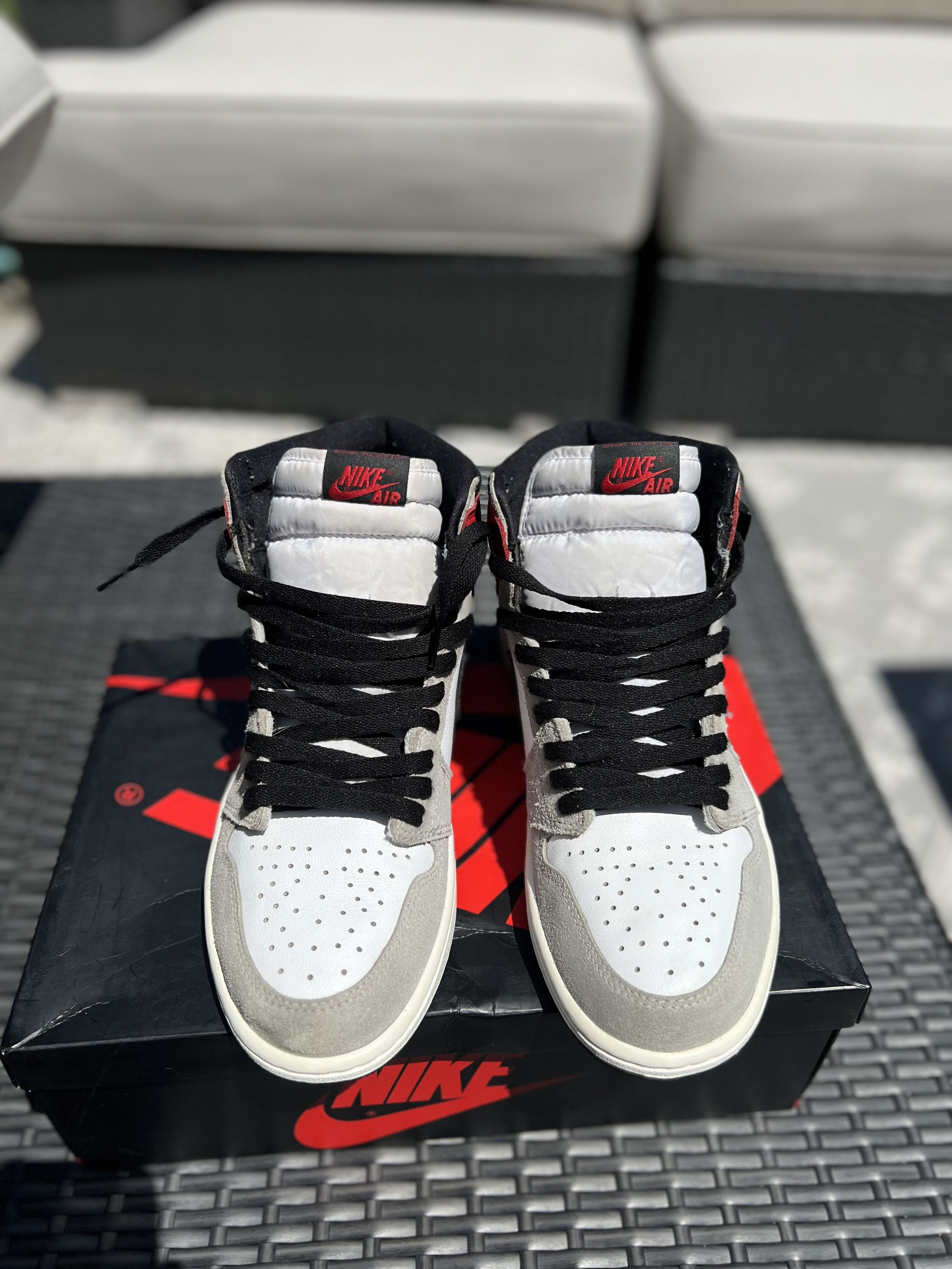 Jordan Brand Air Jordan 1 Retro High OG 'Smoke Grey' Sz 10 with box Size US 10 / EU 43 - 4 Thumbnail