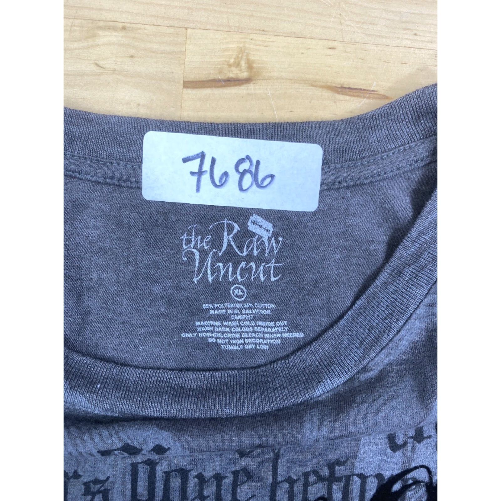Vintage The Raw Uncut Angel Wings Cross Short Sleeve T-Shirt Mens XL Gray Graphic Print 7686 Size US XL / EU 56 / 4 - 3 Thumbnail