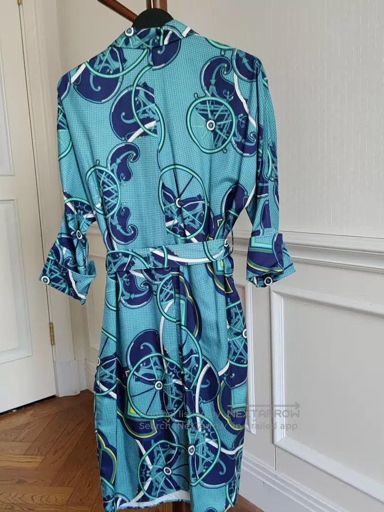 Hermes Hermes Silk dress with all-over logo, 100% silk Size XS / US 0-2 / IT 36-38 - 2 Thumbnail