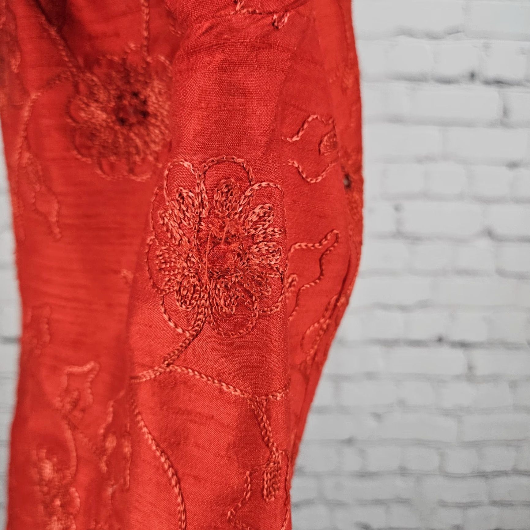 Vintage VTG Chico's Design Red Silk Embroidered Beaded 3/4 Sleeve Top Shirt Womens 3 US 16 Floral Silk Beaded Embroidered 100% Subscription? Size XS / US 0-2 / IT 36-38 - 4 Thumbnail