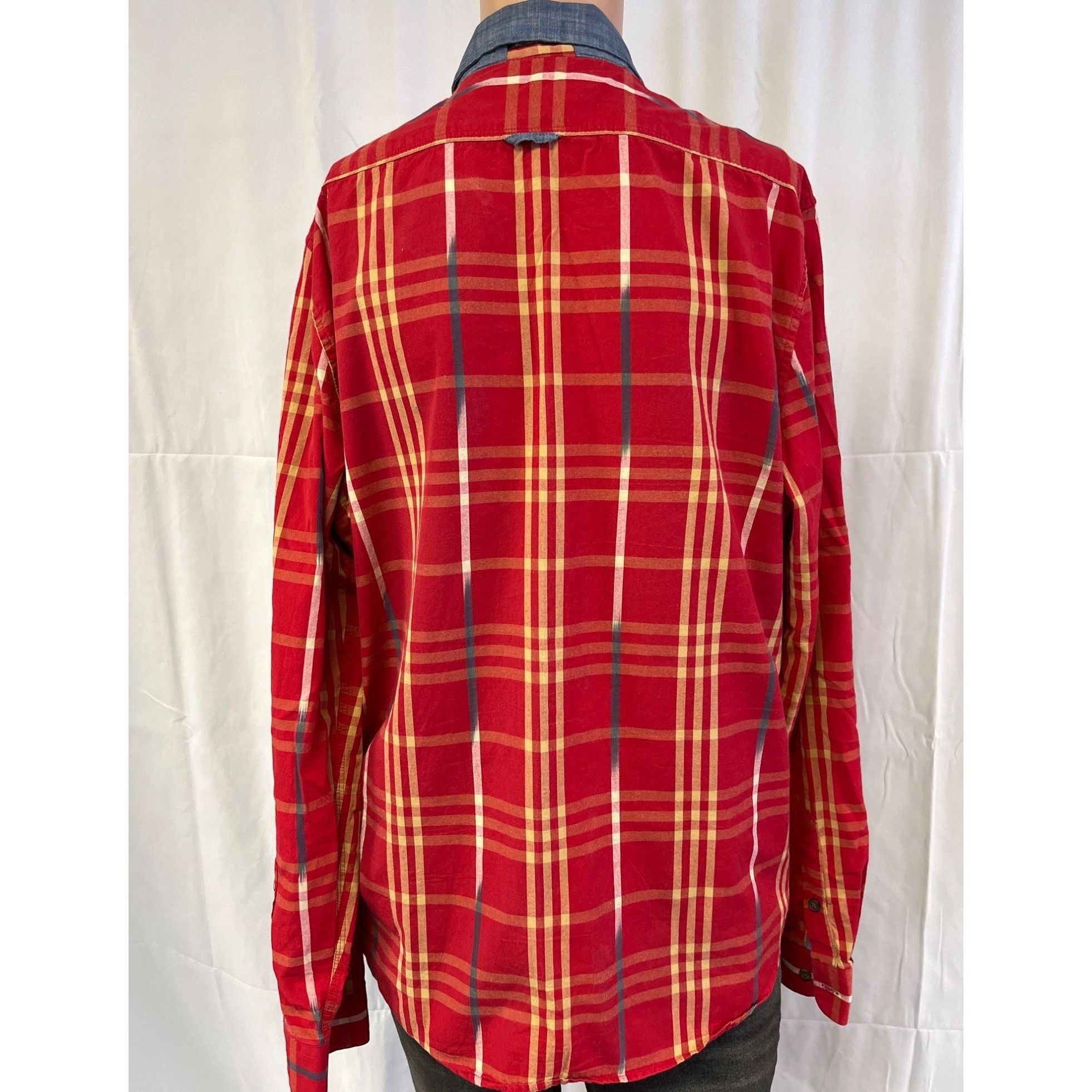 Buffalo David Bitton Buffalo David Bitton Men's Red Plaid Shirt/Button Up Sz XL S Size US XL / EU 56 / 4 - 2 Thumbnail