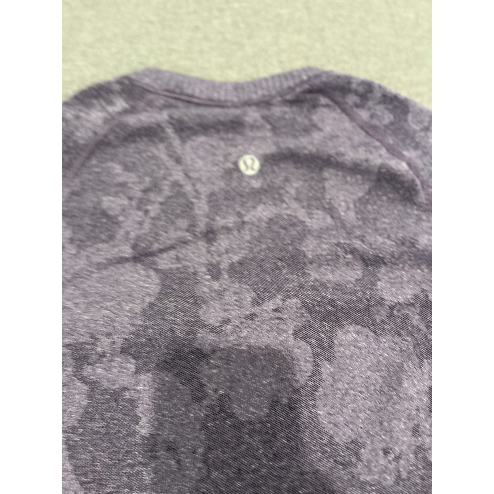 Lululemon Lululemon Swiftly Tech Long Sleeve 2.0 Race Length Size 4 Size S / US 4 / IT 40 - 3 Thumbnail
