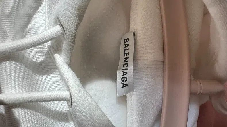 Balenciaga Balenciaga White Hooded Sweatshirt Size US S / EU 44-46 / 1 - 4 Thumbnail