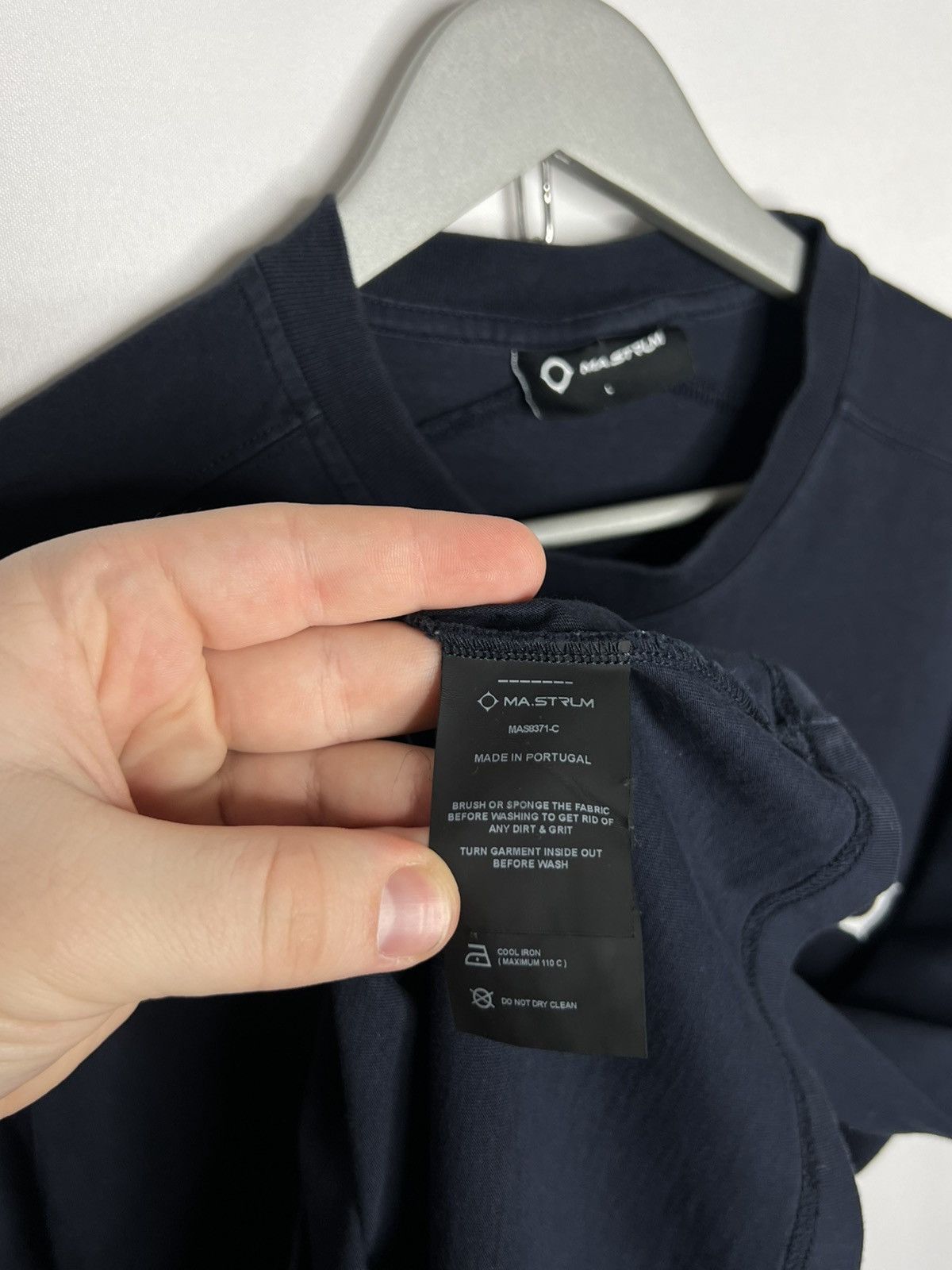 MA.STRUM Ma.Strum Navy Blue Based T-Shirt Tee Casuals Size US L / EU 52-54 / 3 - 7 Thumbnail