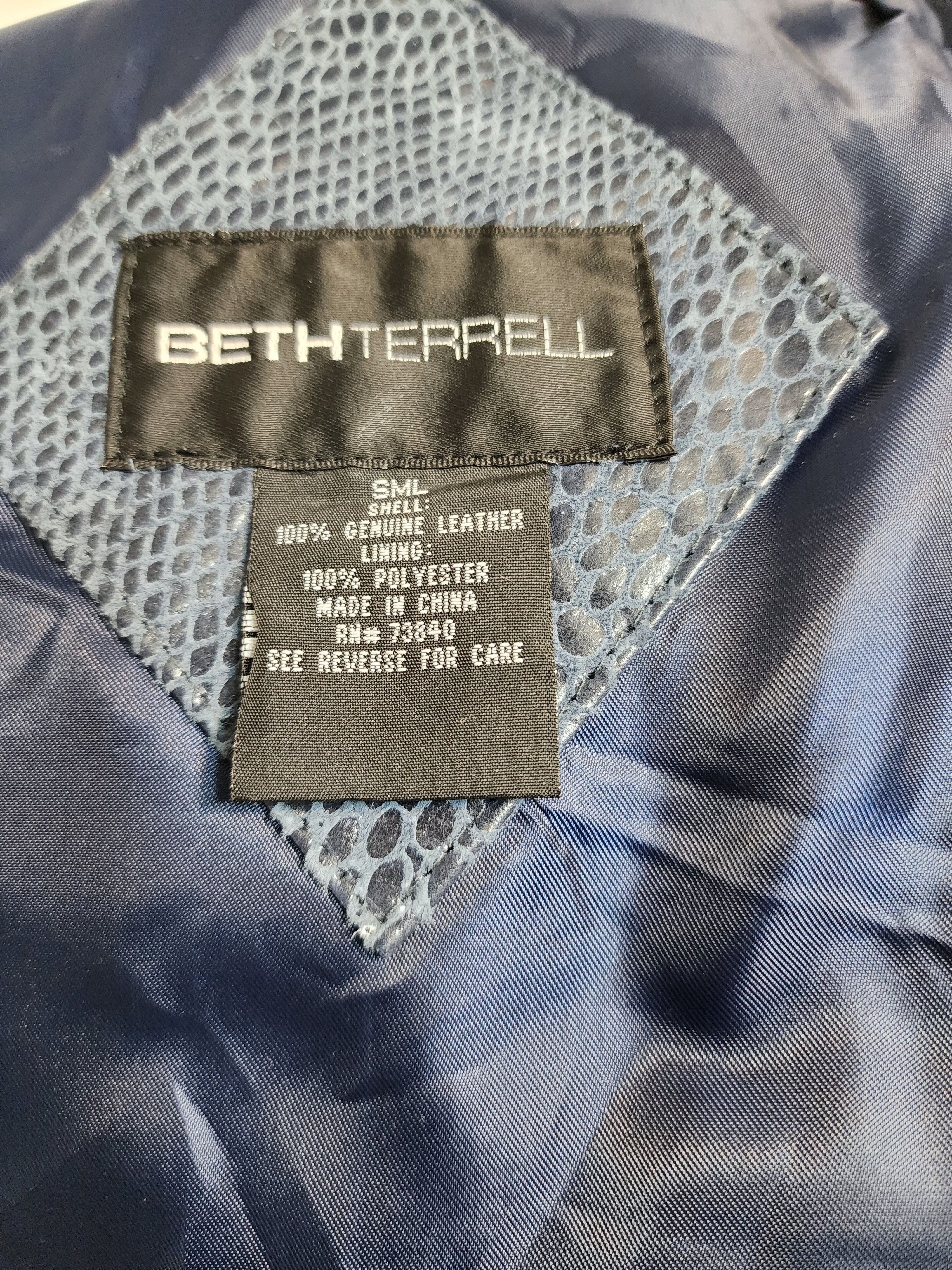 Genuine Leather Women's leather jacket in blue color. Size L / US 10 / IT 46 - 8 Thumbnail