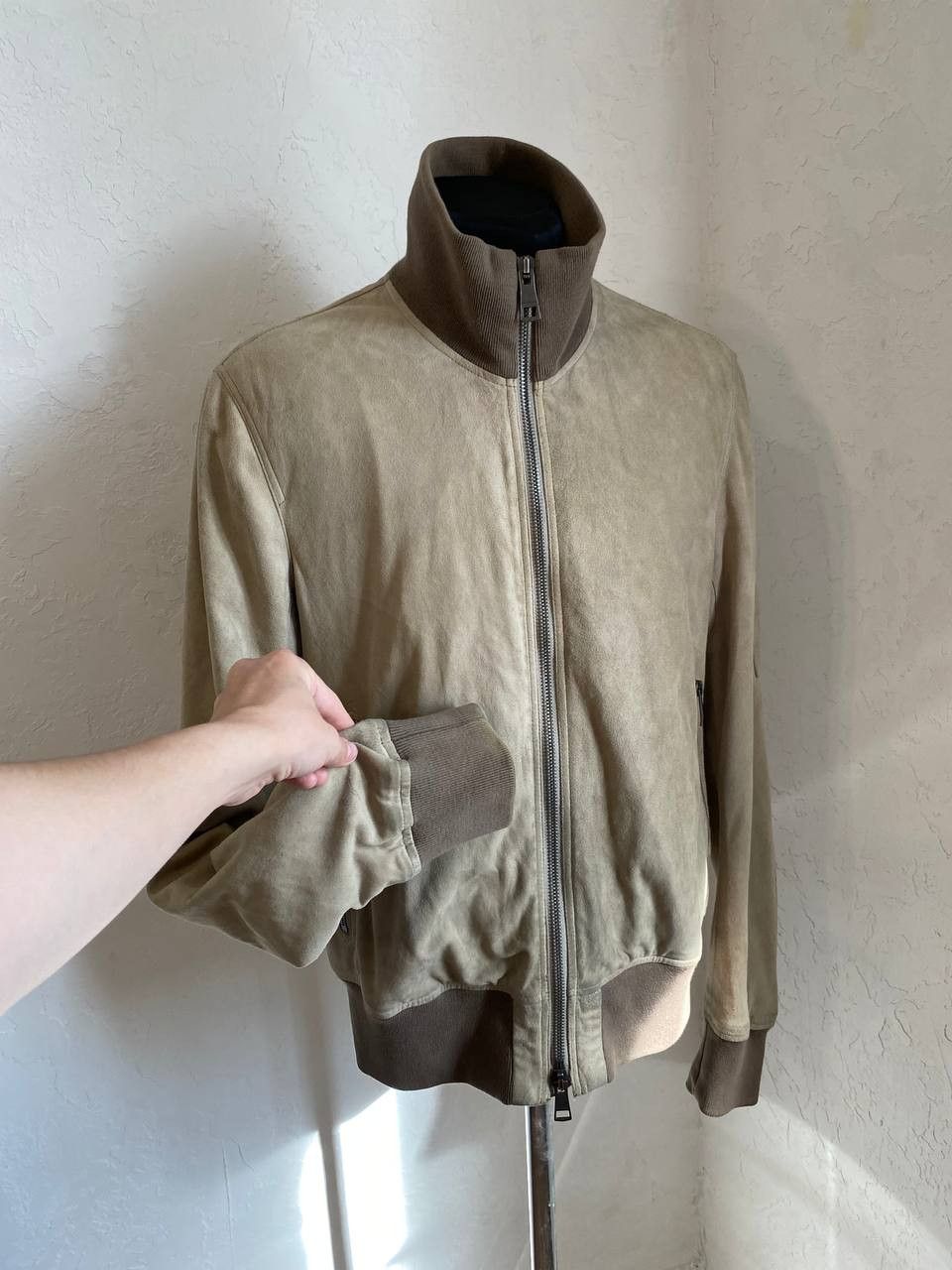Burberry Burberry Brit Sand Suede Bomber Jacket Beige Men Size M Size US M / EU 48-50 / 2 - 4 Thumbnail