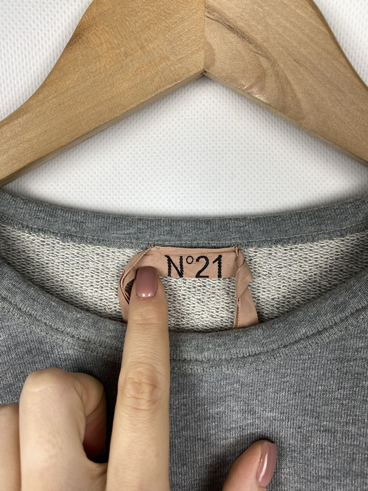 N21 N21 ladies big logo Pretend short sleeve sweatshirt pullover Size M / US 6-8 / IT 42-44 - 10 Thumbnail