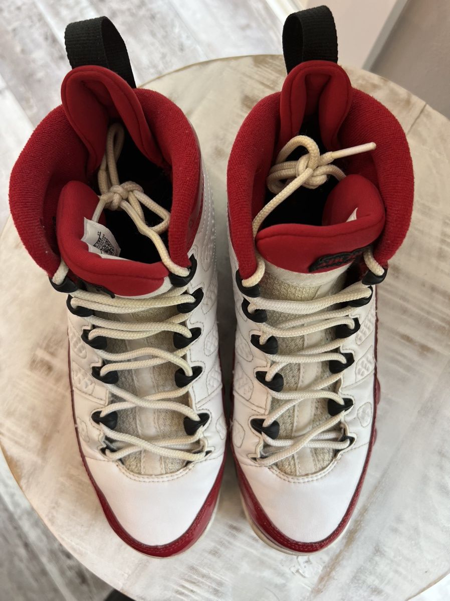Jordan Brand × Nike Jordan 9 Retro Gym Red Size 6.5y Size US 6.5 / EU 39-40 - 2 Thumbnail