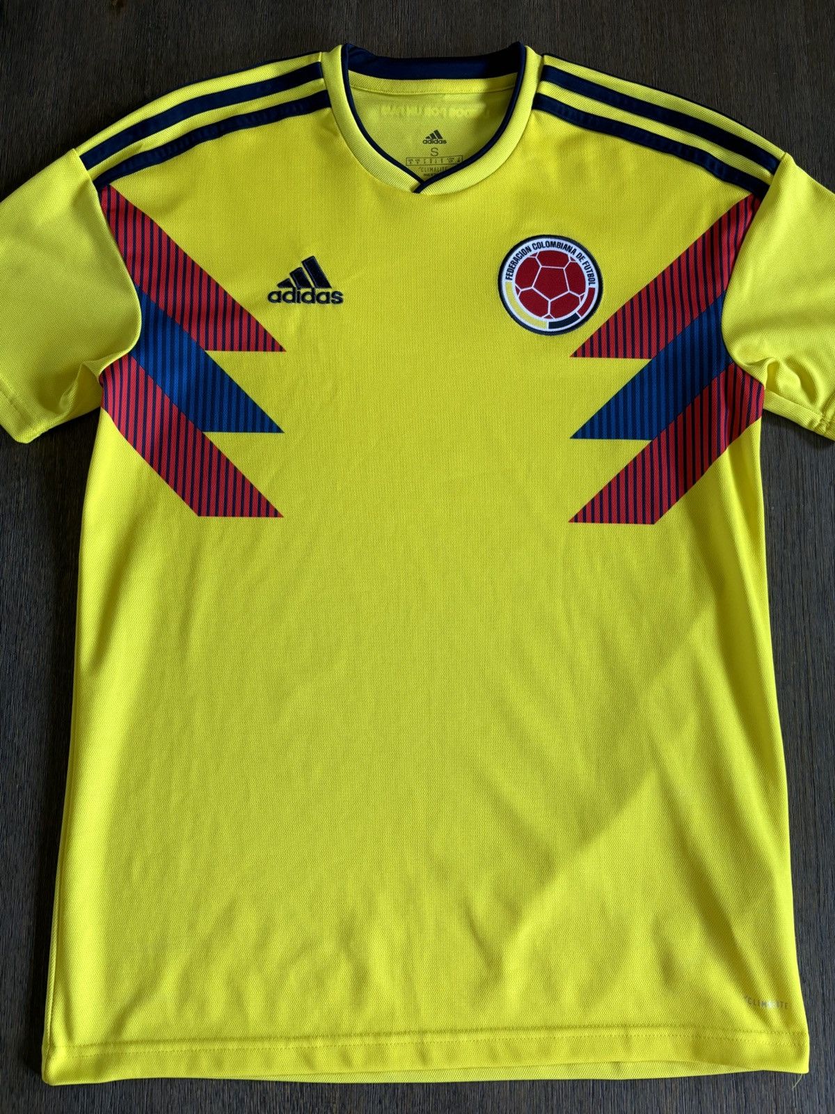 Adidas Colombia 2018 Adidas Home Kit Size US S / EU 44-46 / 1 - 1 Thumbnail