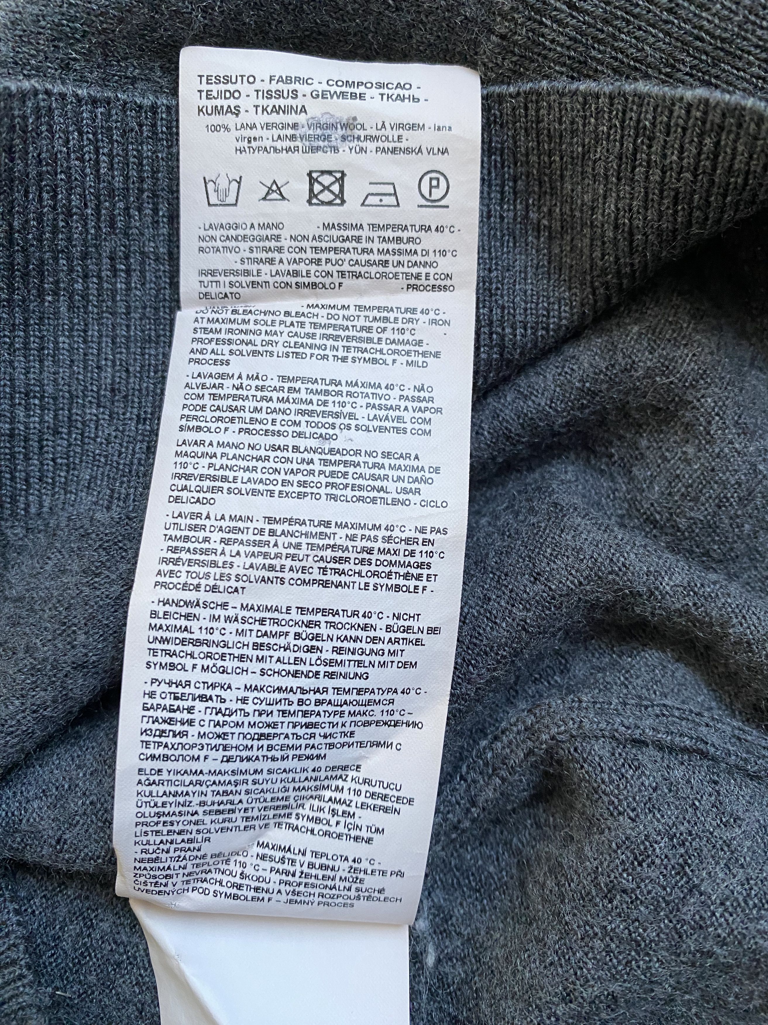 Emporio Armani Sweater 100% virgin Wool from Armani Size US S / EU 44-46 / 1 - 8 Thumbnail