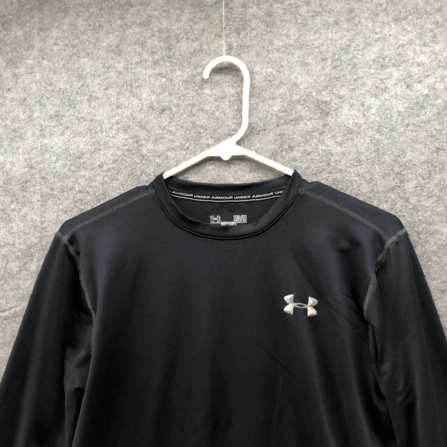 Under Armour Under Armour HeatGear Fitted Long Sleeve Baselayer T Shirt Mens M Black Size US M / EU 48-50 / 2 - 3 Thumbnail