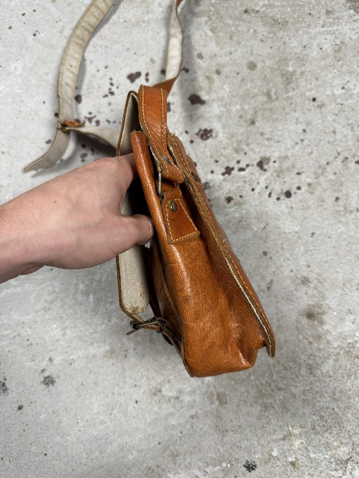 Other Vintage 90s Leather Messenger Crossbody Bag Utility Size ONE SIZE - 6 Thumbnail