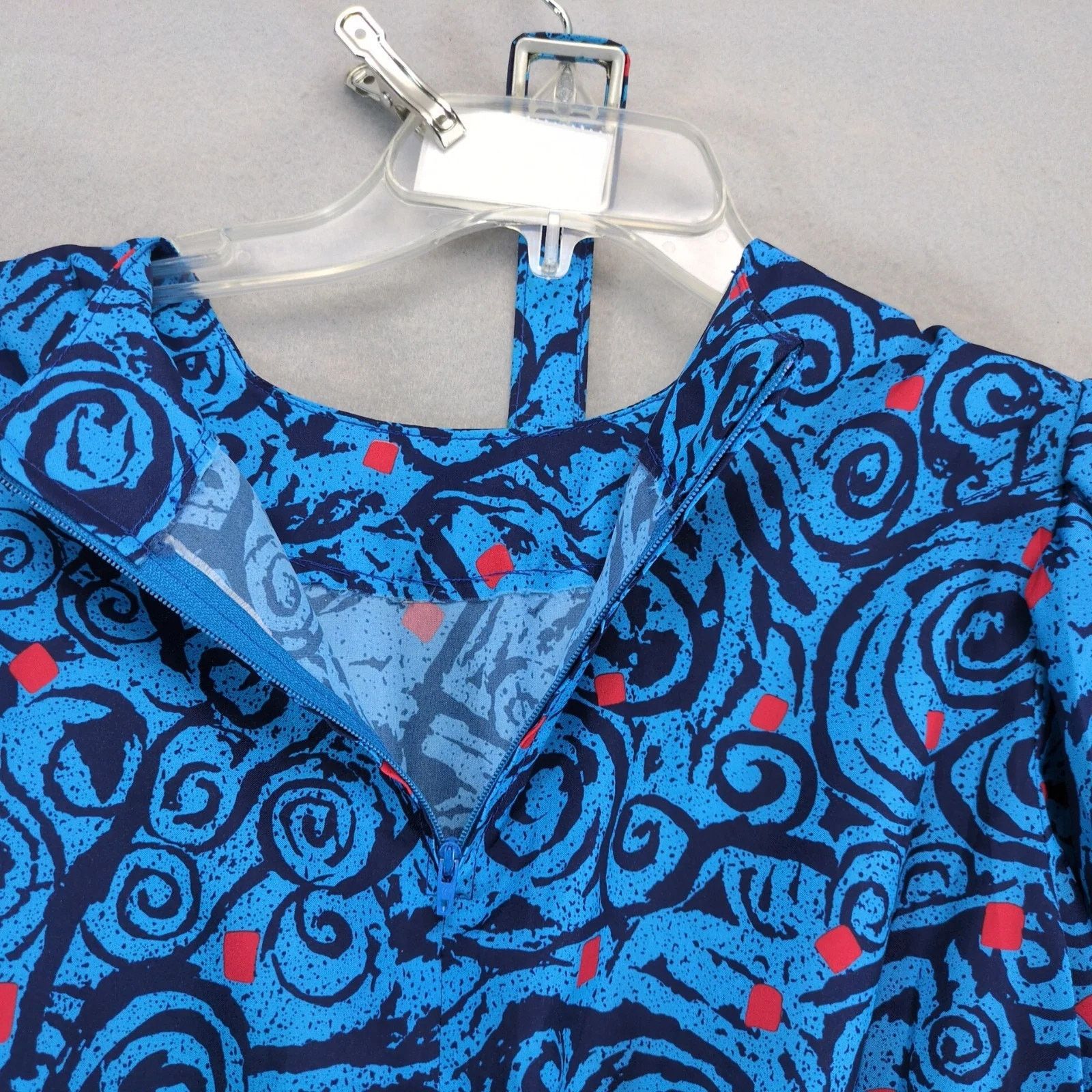 Handmade Vintage 1980s Handmade Blue Swirl Belted Blouson Dress Sz M Size M / US 6-8 / IT 42-44 - 5 Thumbnail