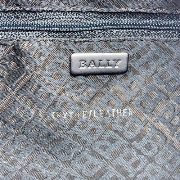 Bally Vintage Bally Orange Quilted Hobo Shoulder Bag Size ONE SIZE - 15 Thumbnail