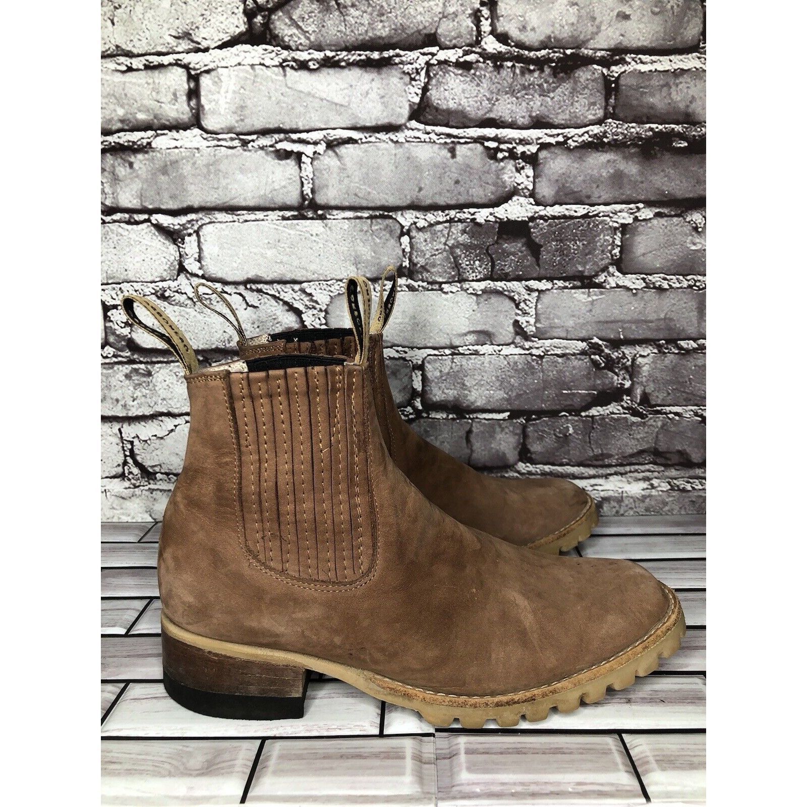 Other Carbonero Botin Traditional Brown Leather Chelsea Ankle Heel Size US 6 / IT 36 - 1 Thumbnail