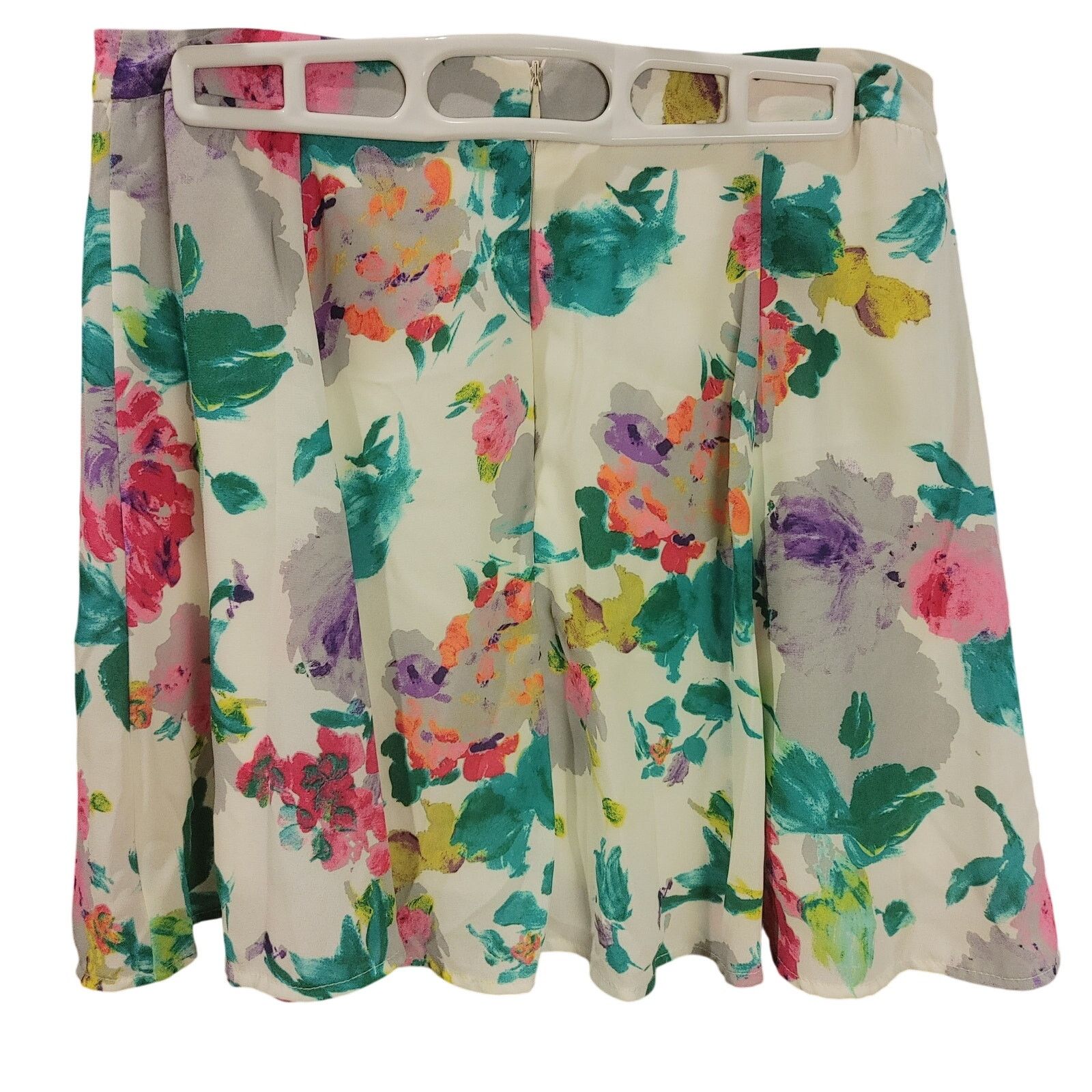 Other Lush Women's M White/Green/Red Floral Mini Skirt Size 27" / US 4 / IT 40 - 2 Thumbnail