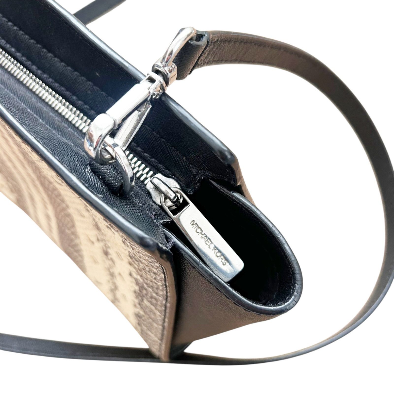 Michael Kors Michael Kors Selma Snakeskin Print Crossbody Size ONE SIZE - 6 Thumbnail