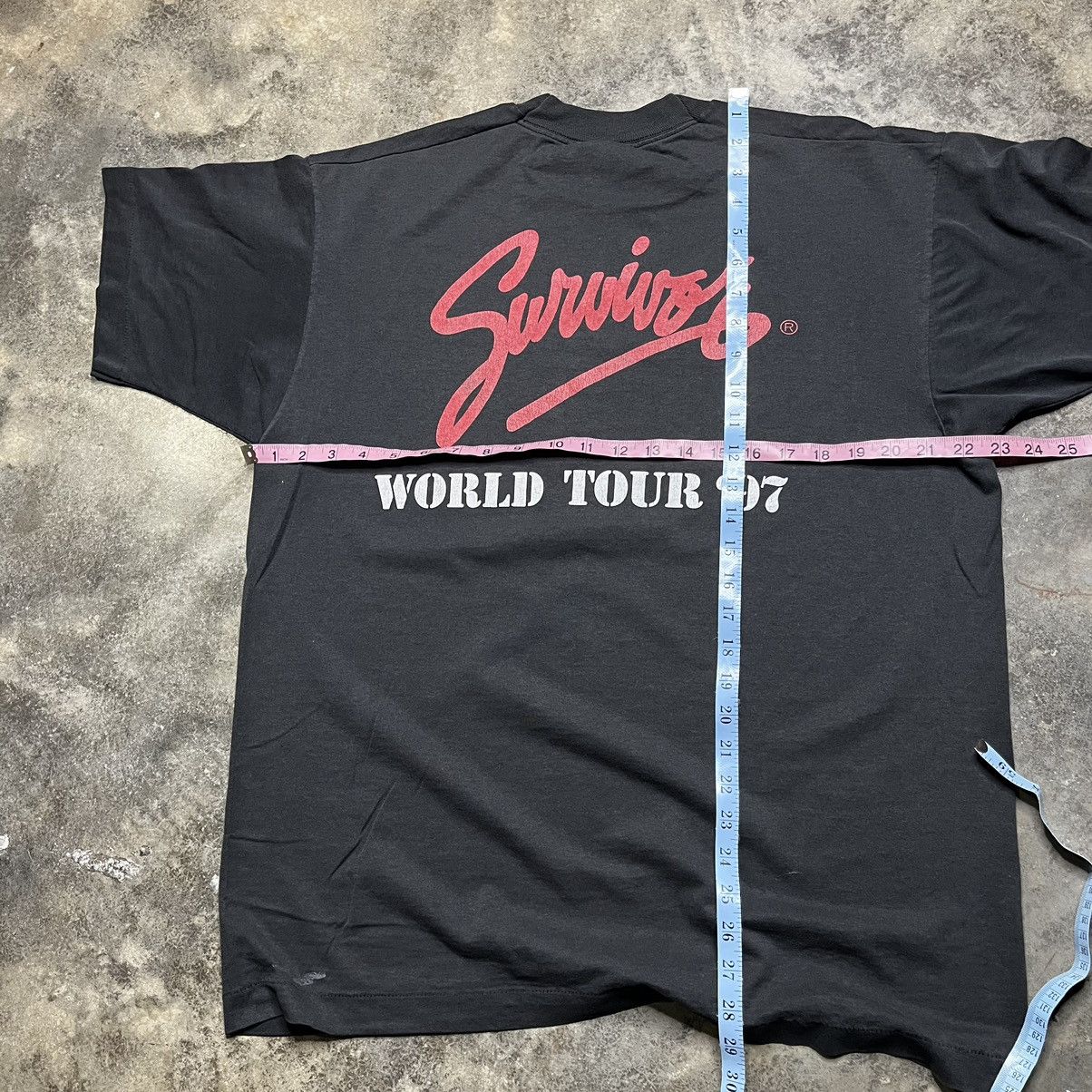 Vintage vintage 1997 survivor band faded tshirt Size US XL / EU 56 / 4 - 3 Thumbnail