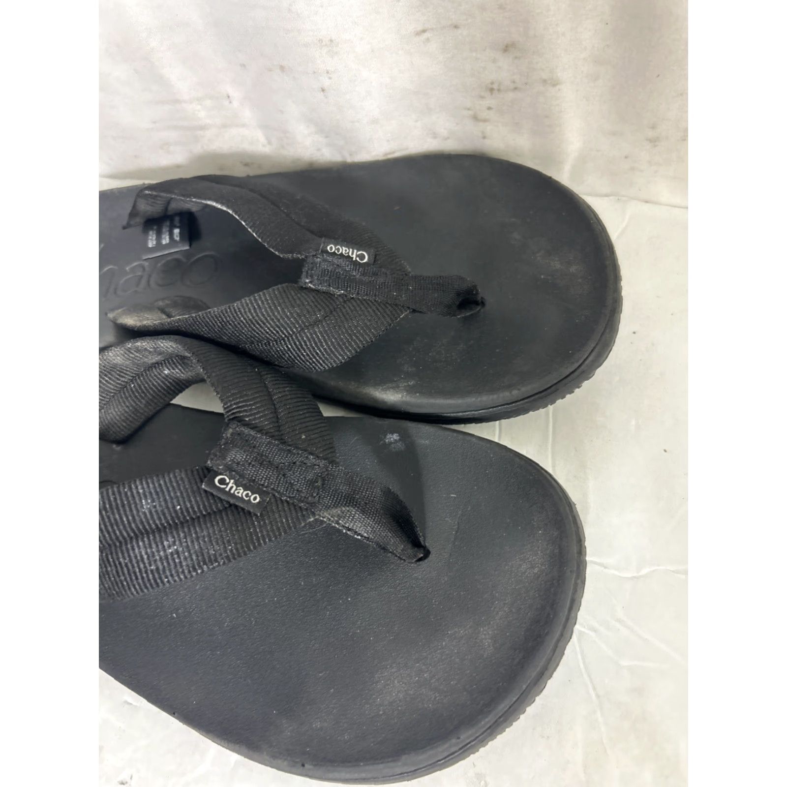 Chaco Chaco Womens Flip Flop Sandal Black 7 Thong Shoes Size US 7 / IT 37 - 2 Thumbnail