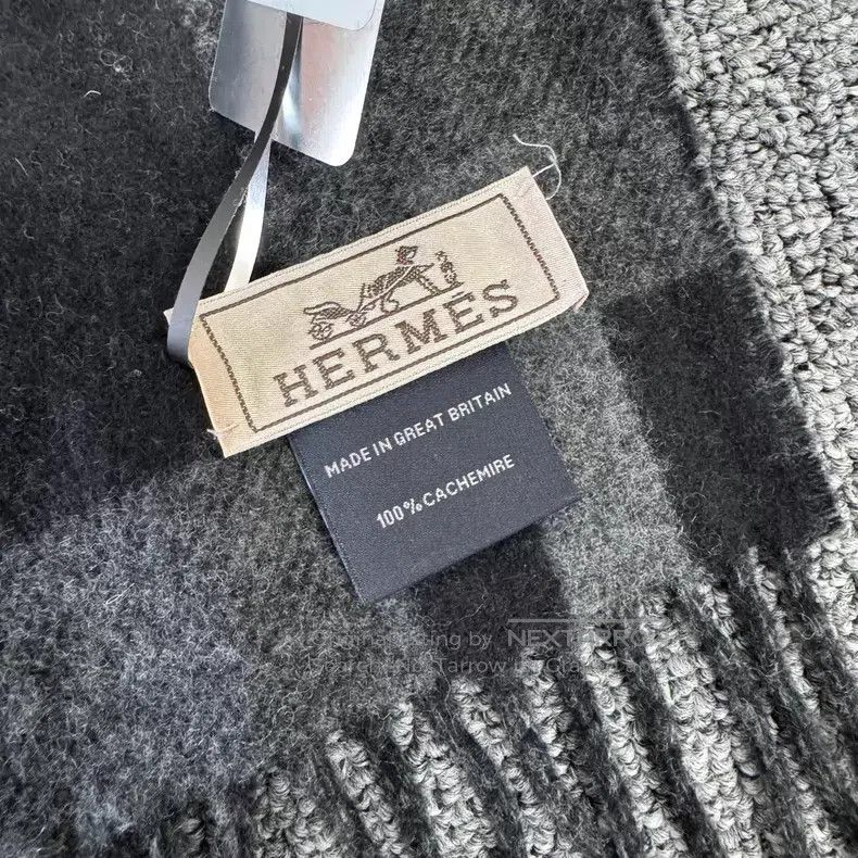 Hermes Hermes Black and Grey Color Blocked Cashmere Fringe Scarf Size ONE SIZE - 4 Thumbnail